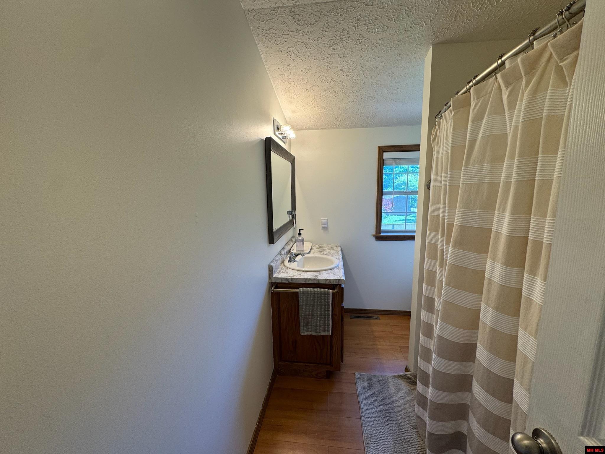 195 CR 710 Gassville, AR