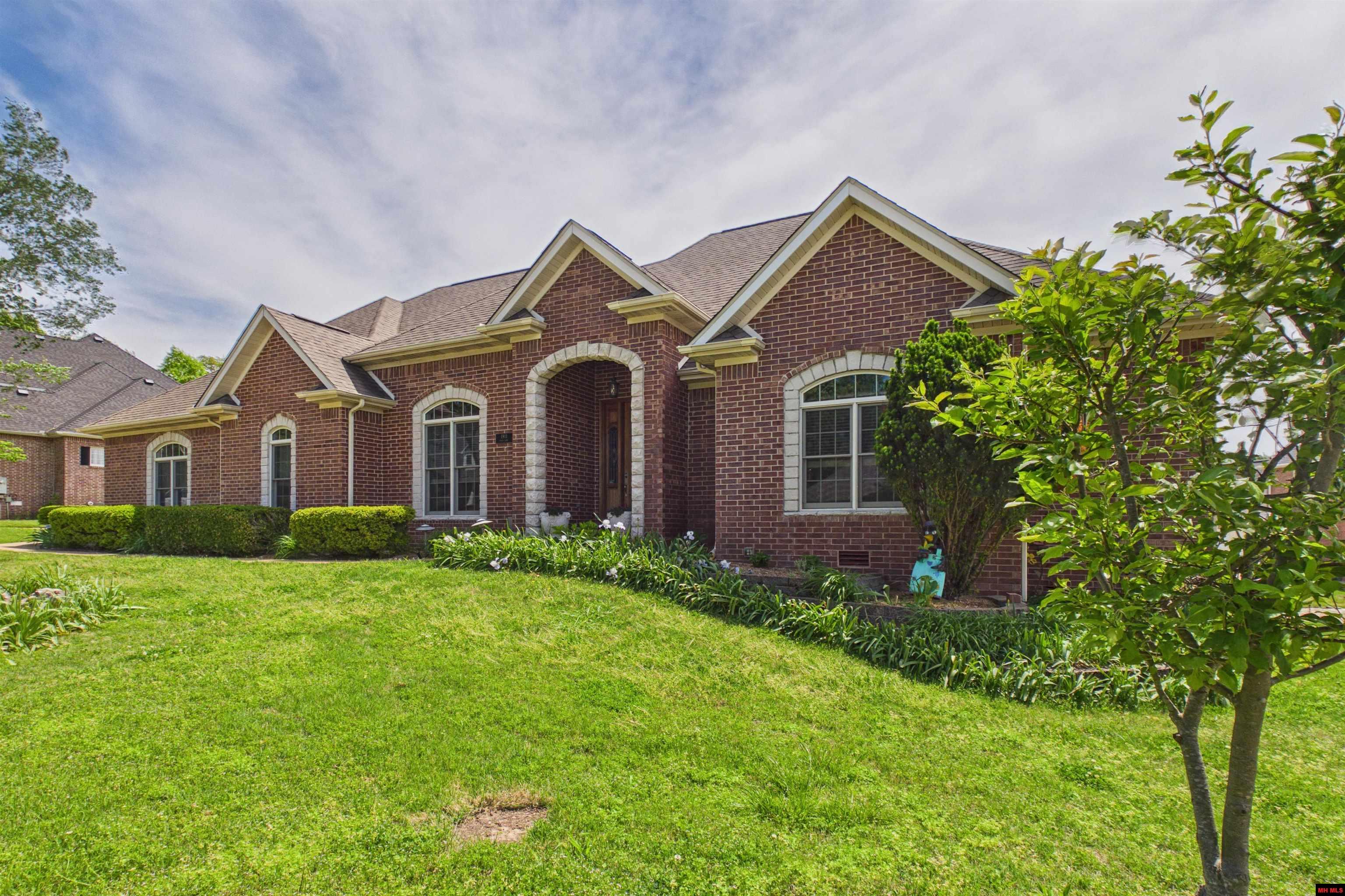1911 OSAGE LANE Mountain Home, AR 72653