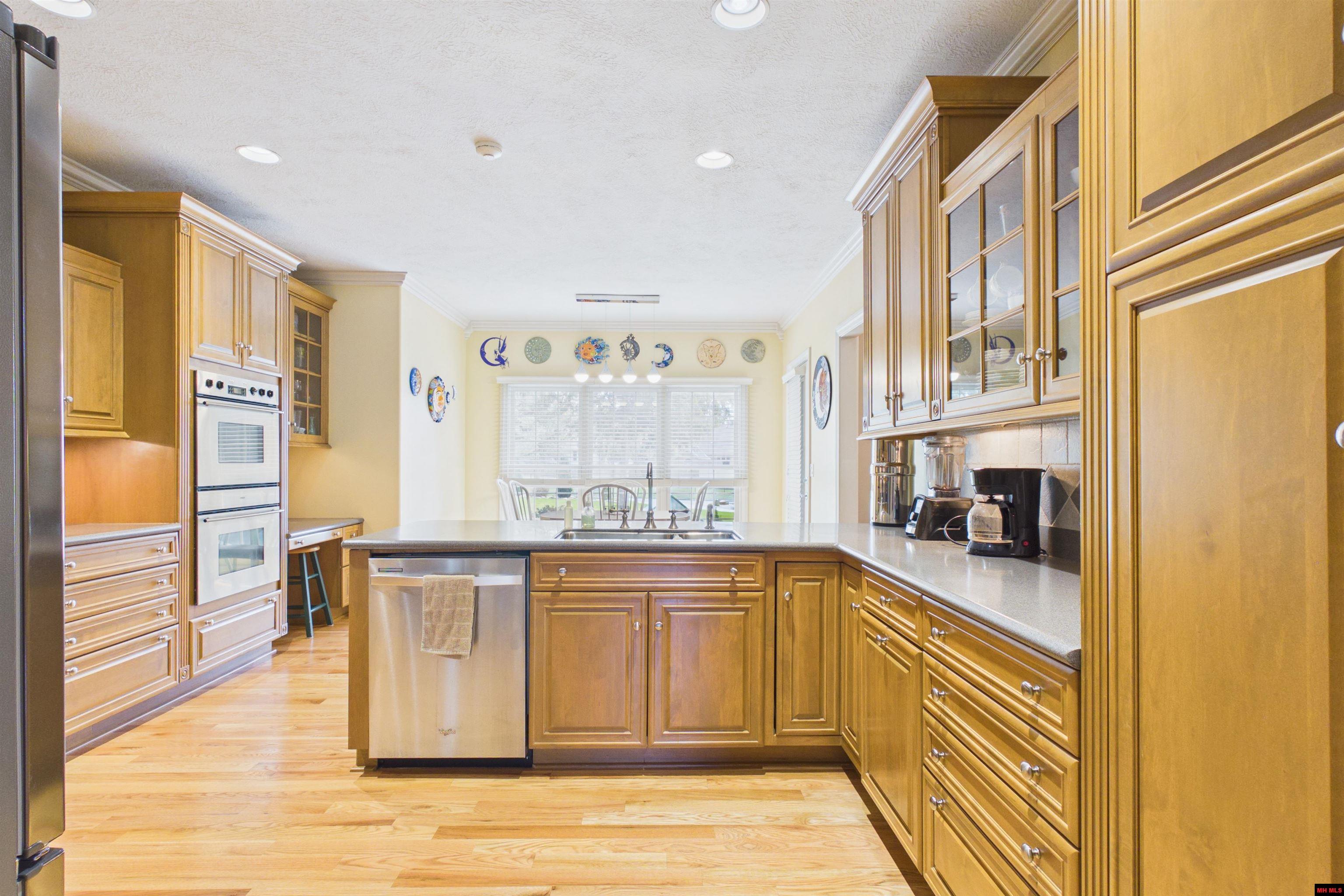 1911 OSAGE LANE Mountain Home, AR 72653