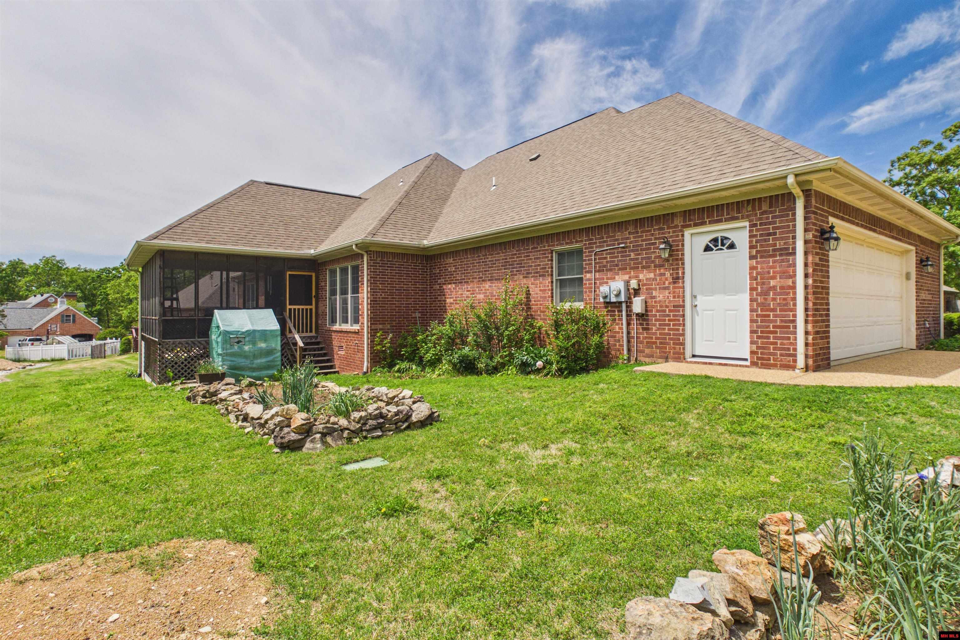1911 OSAGE LANE Mountain Home, AR 72653