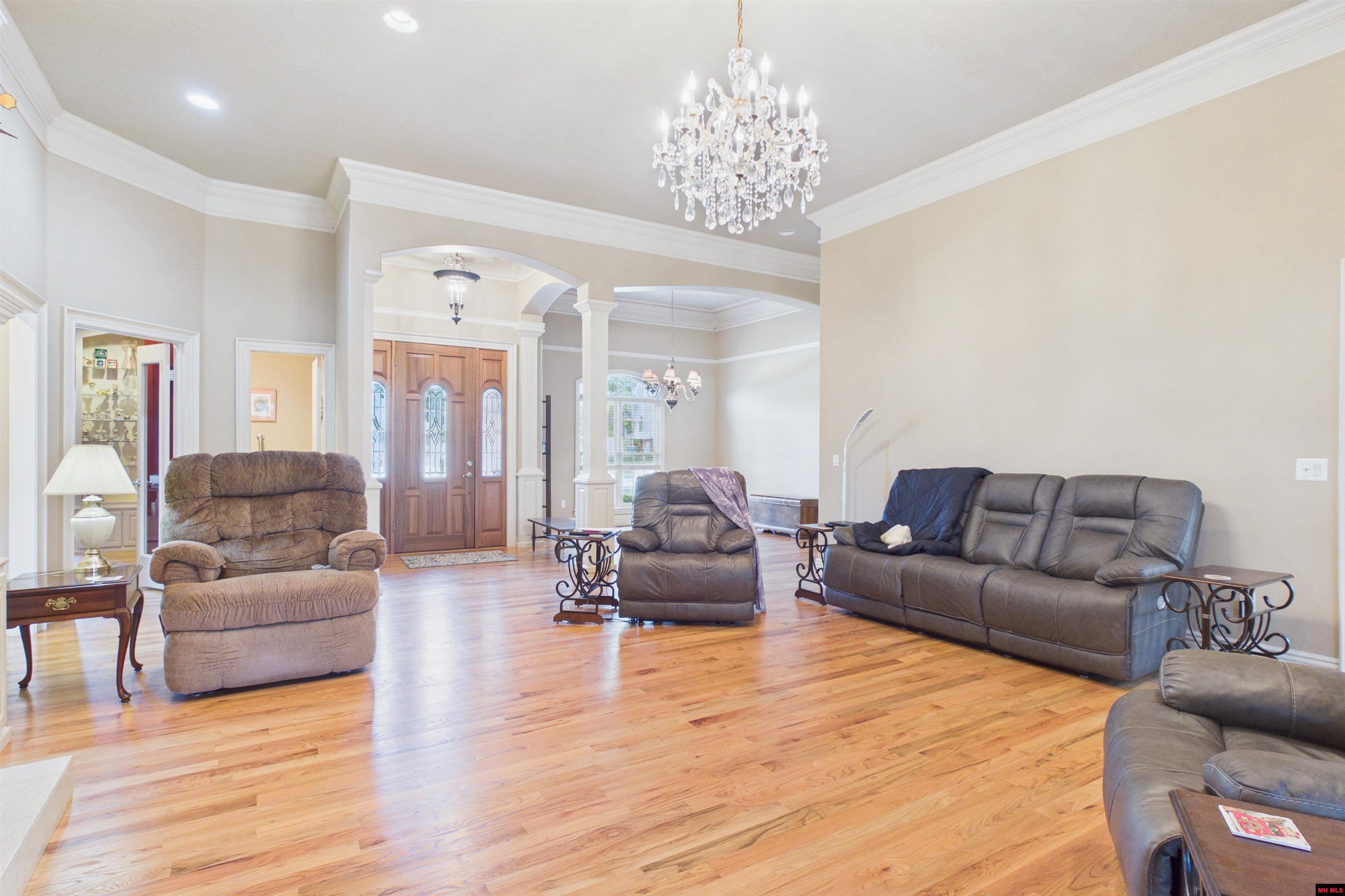 1911 OSAGE LANE Mountain Home, AR 72653