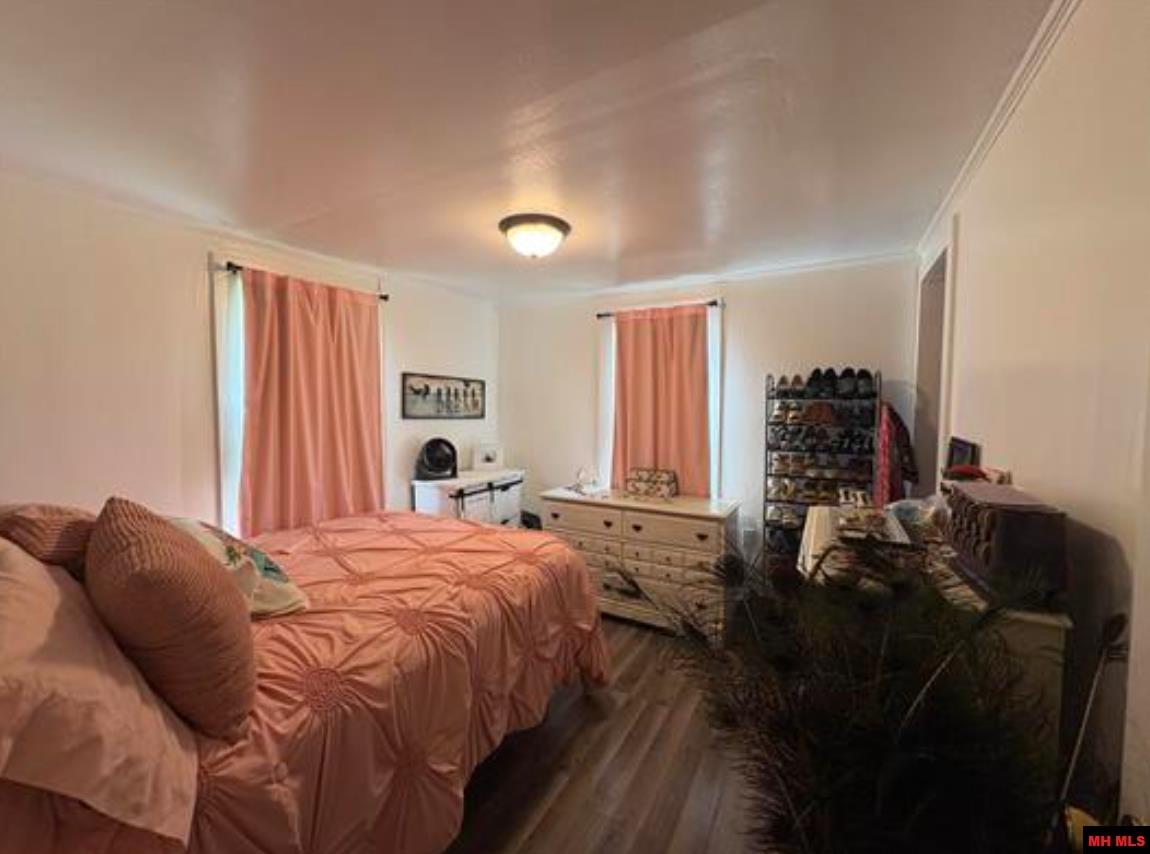 631 E Castleberry Street