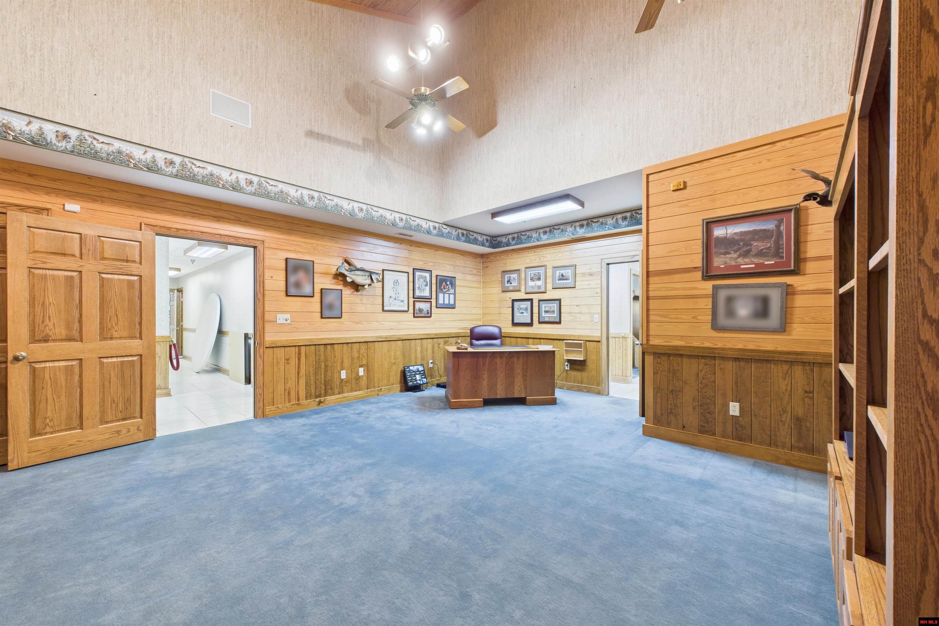 25 AIRPORT ROAD Flippin, AR