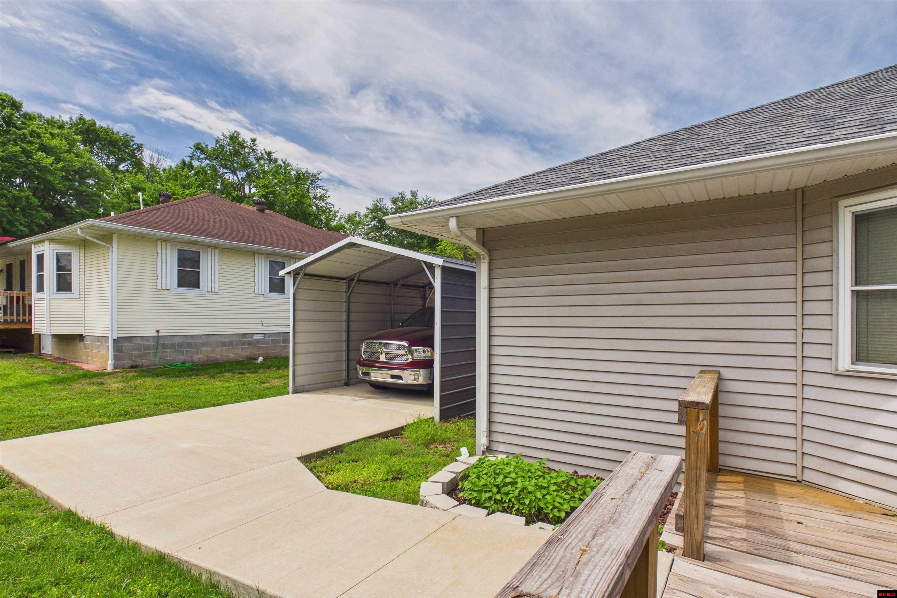 303 South Street Court