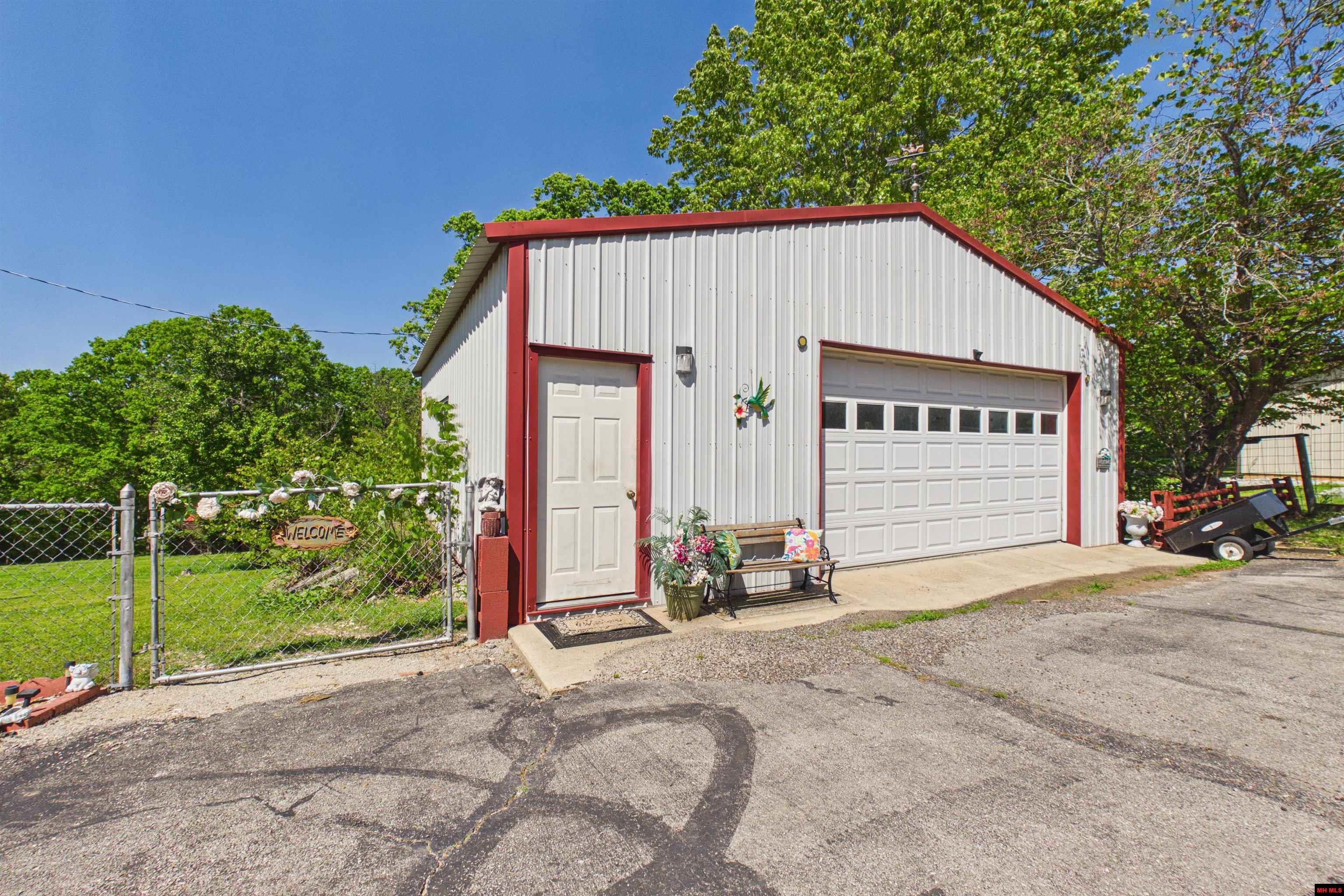 1417 HWY 178 WEST Midway, AR 72651