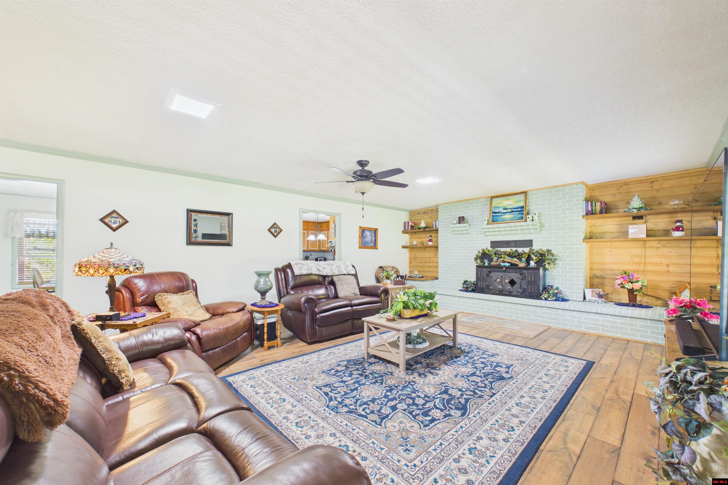 1417 HWY 178 WEST Midway, AR 72651