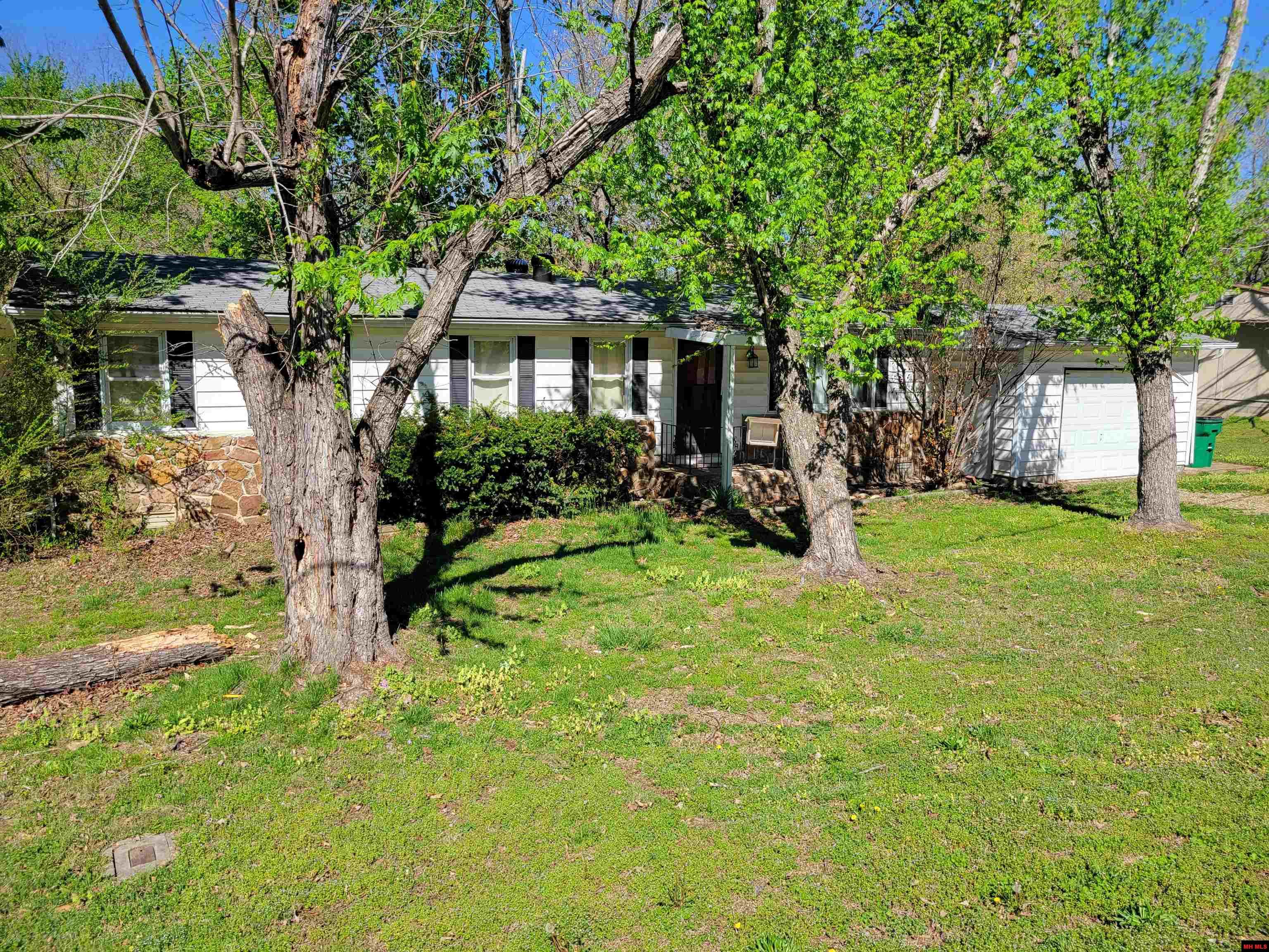 600 ELM STREET Gassville, AR 72635
