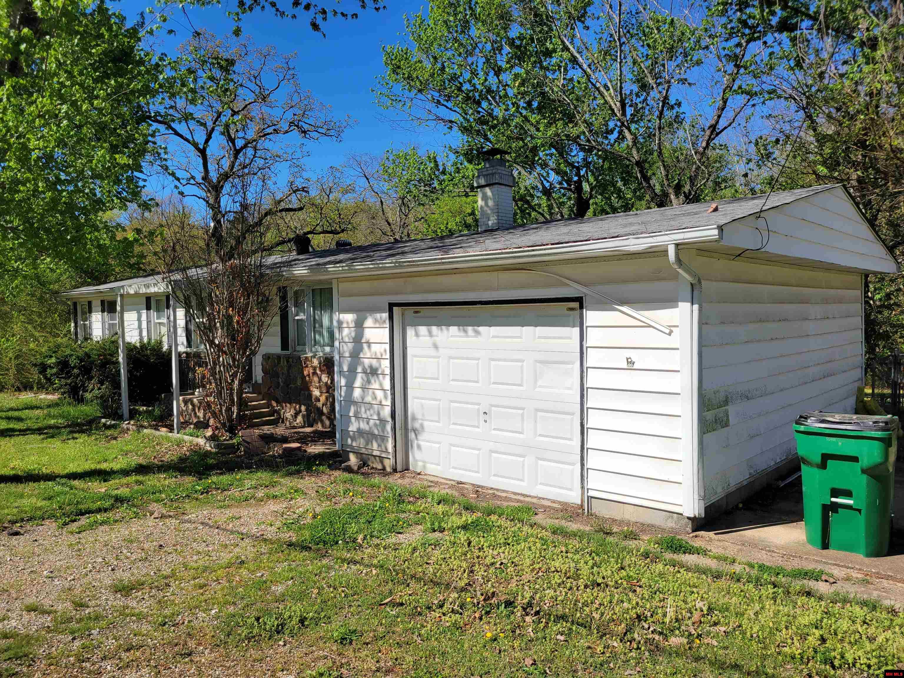 600 ELM STREET Gassville, AR 72635