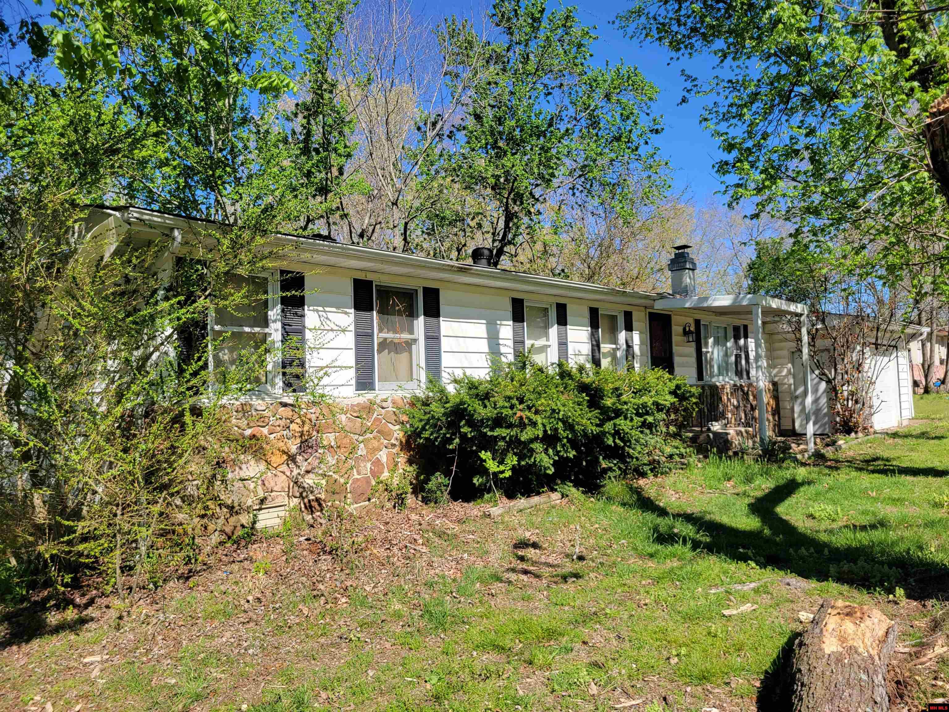 600 ELM STREET Gassville, AR 72635