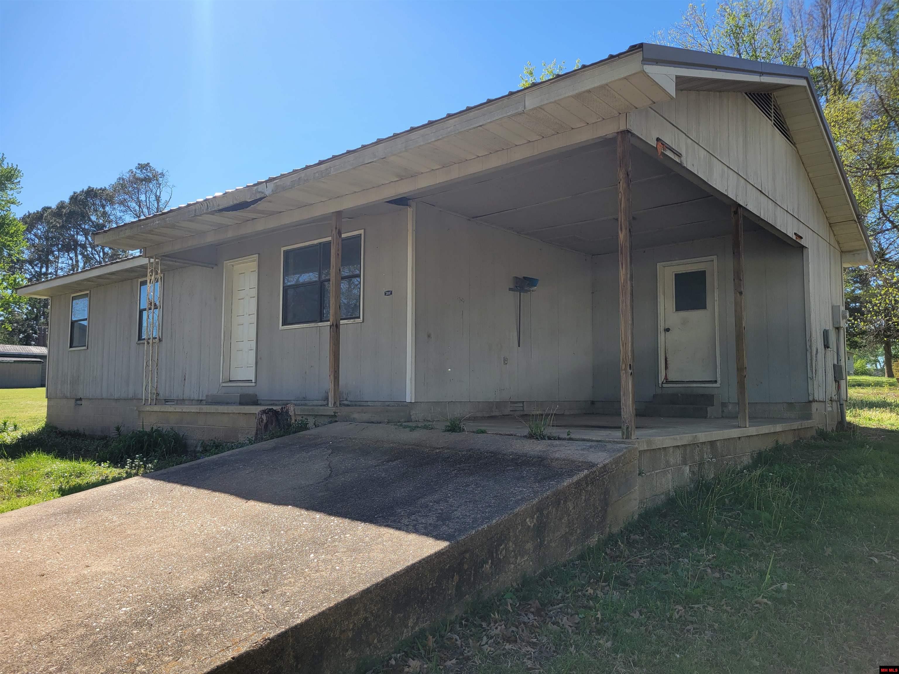 600 ELM STREET Gassville, AR 72635