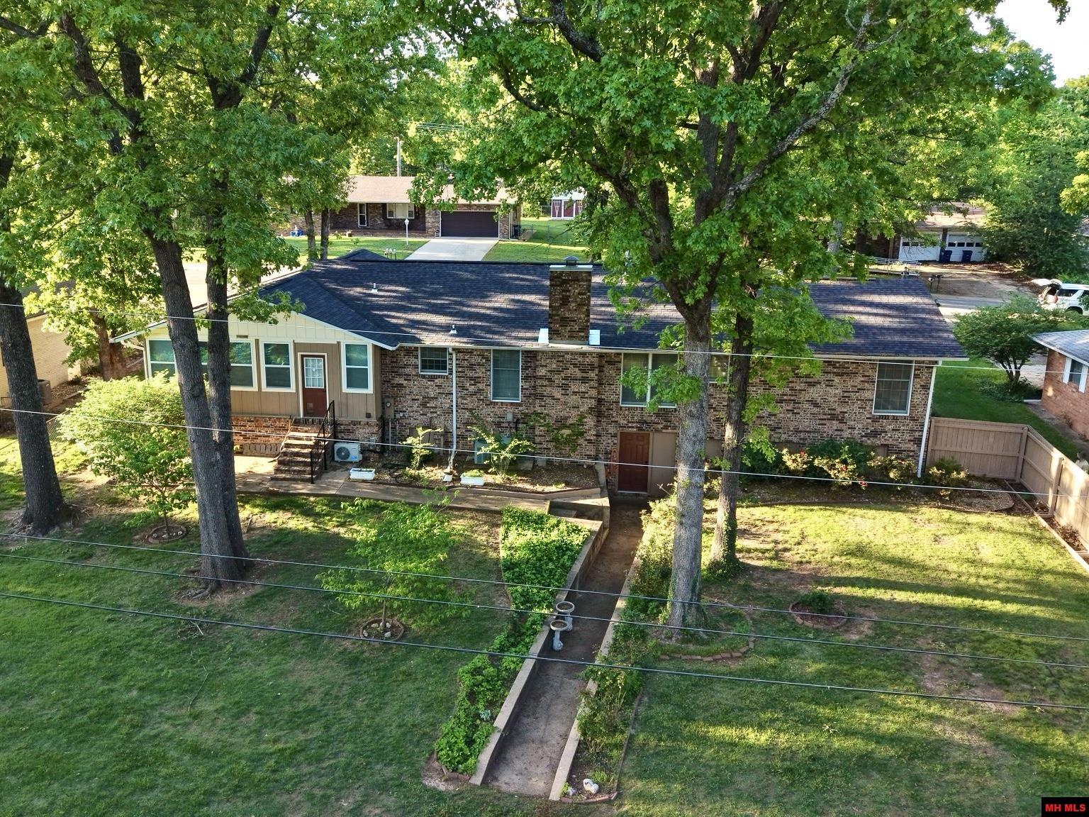 805 Arkansas Avenue