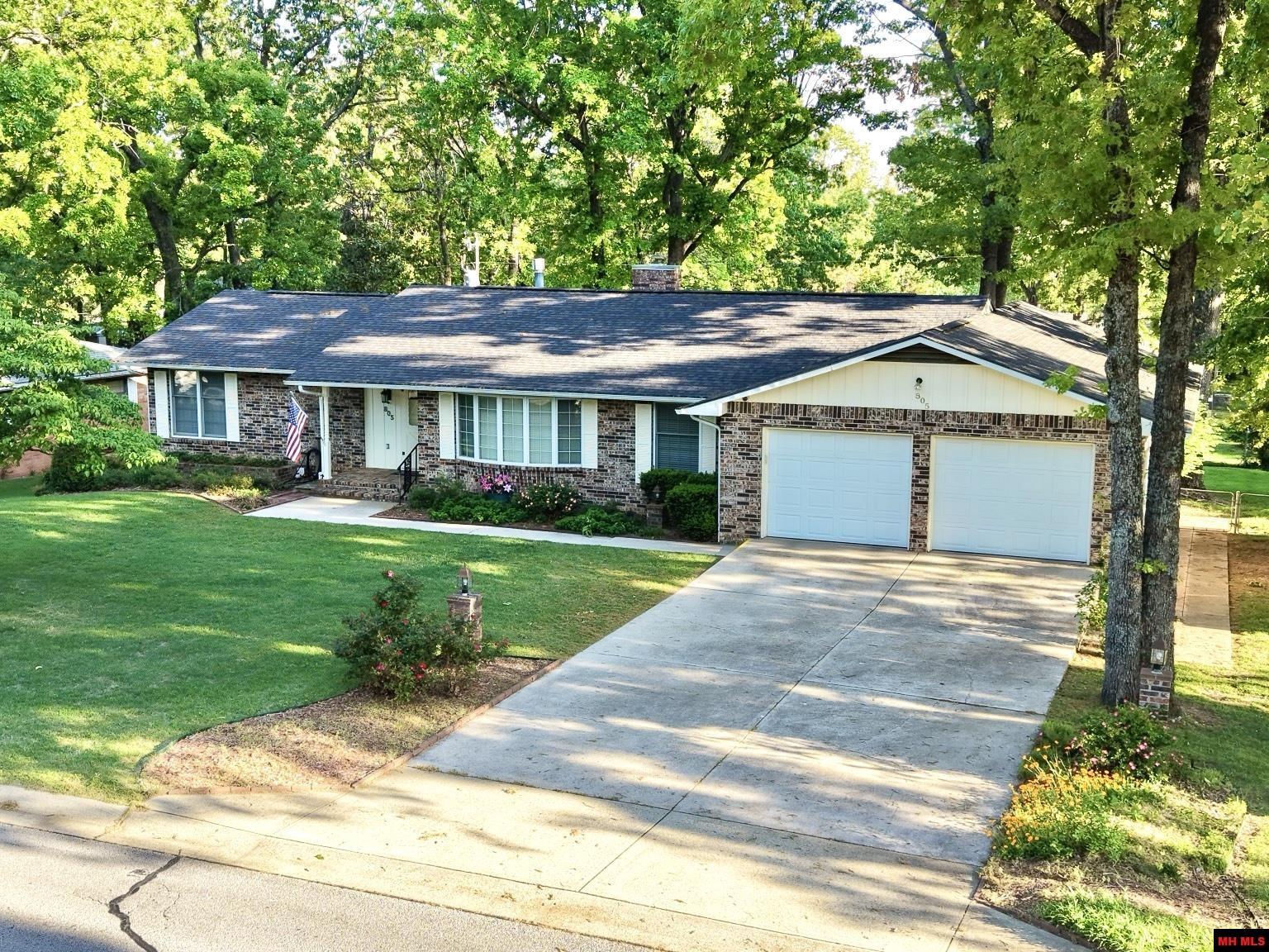 805 Arkansas Avenue