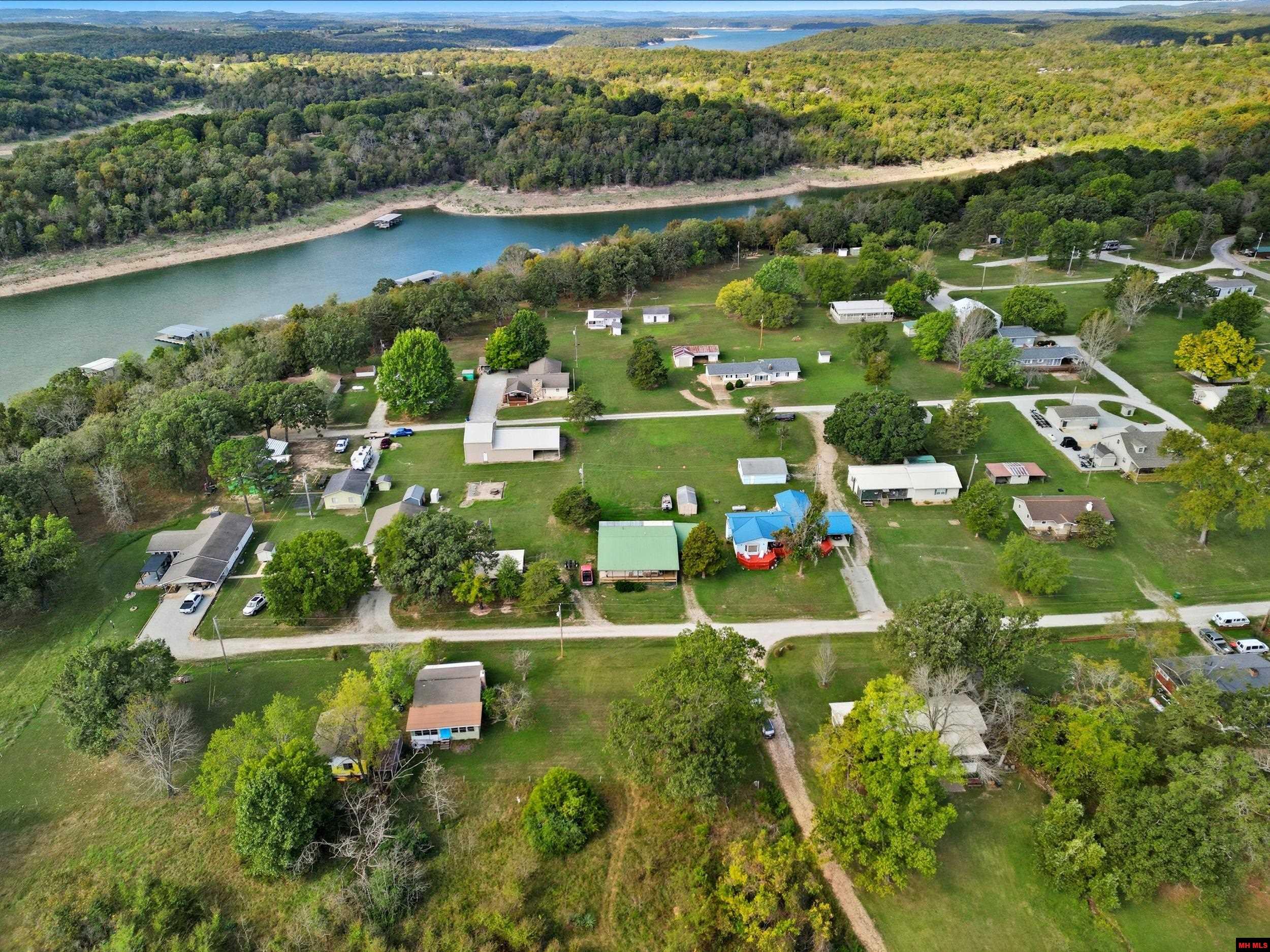 1054 KALIJAH ROAD Protem, MO 65733