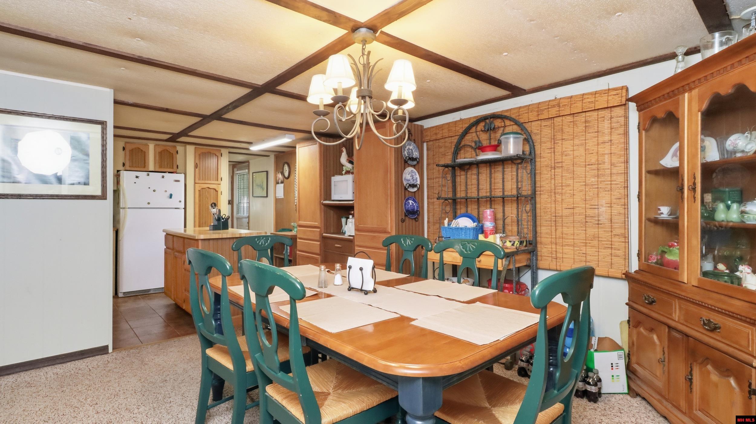 1054 KALIJAH ROAD Protem, MO 65733