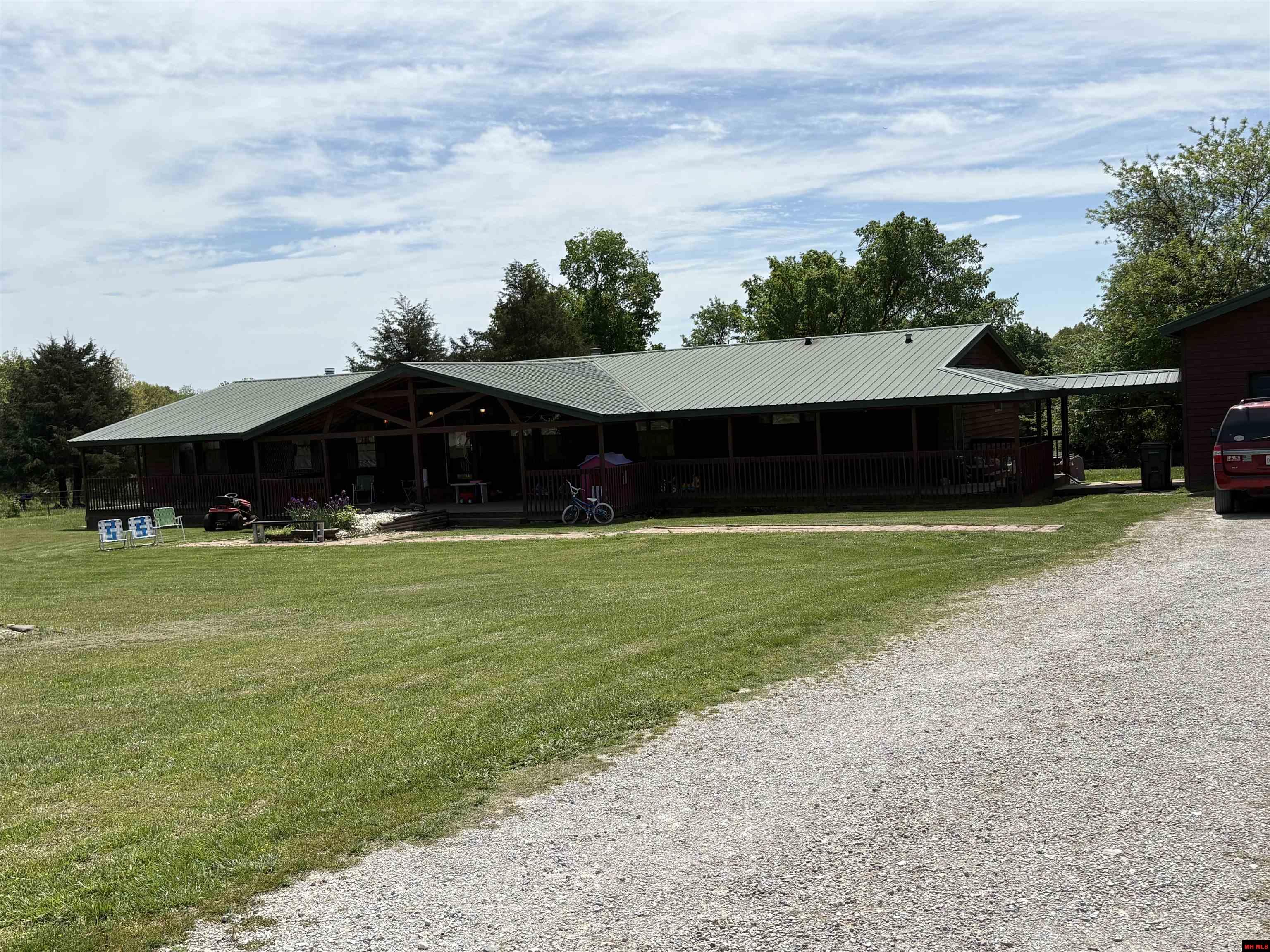 631 CR 853 Green Forest, AR 72638