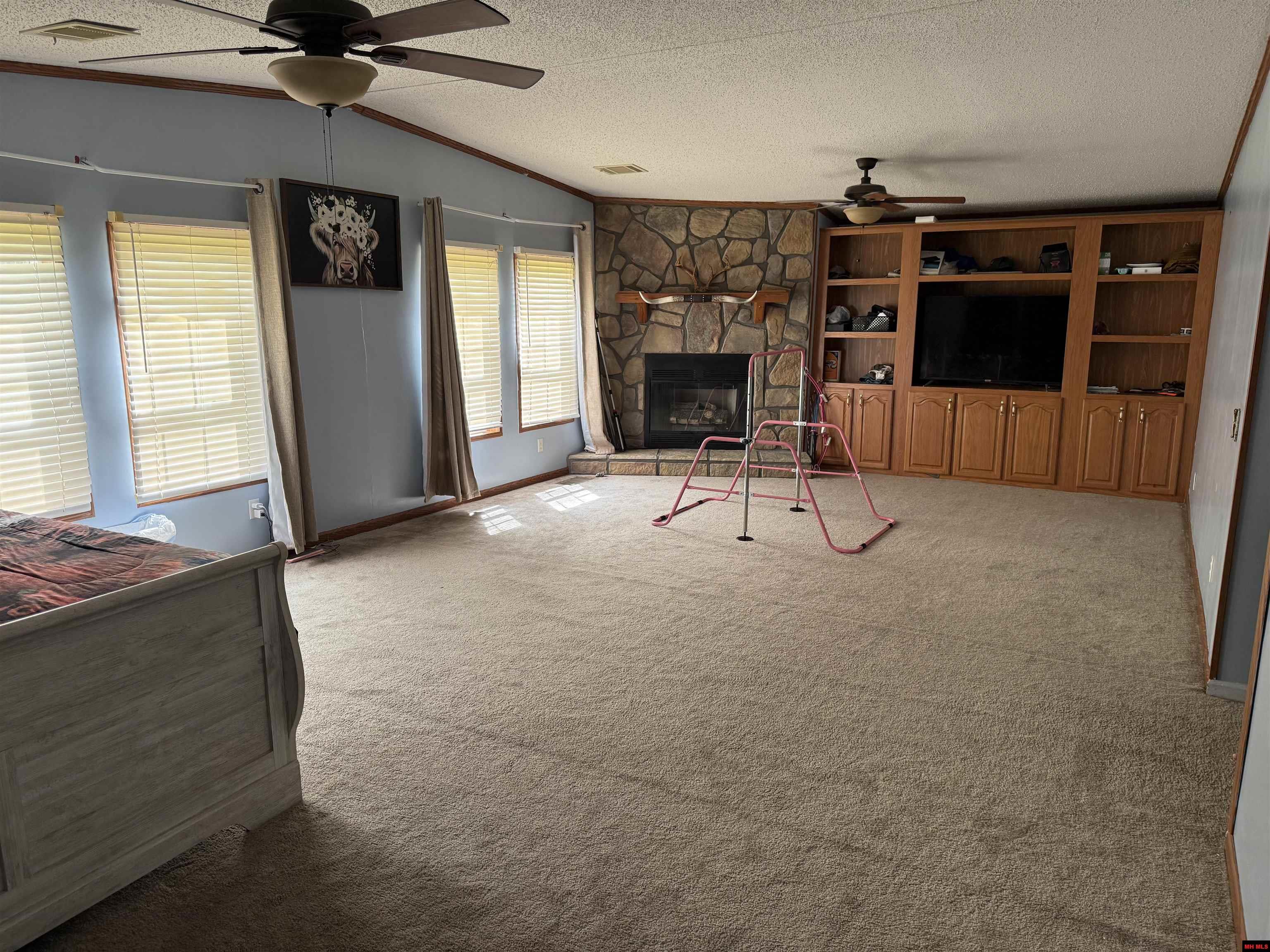 631 CR 853 Green Forest, AR 72638