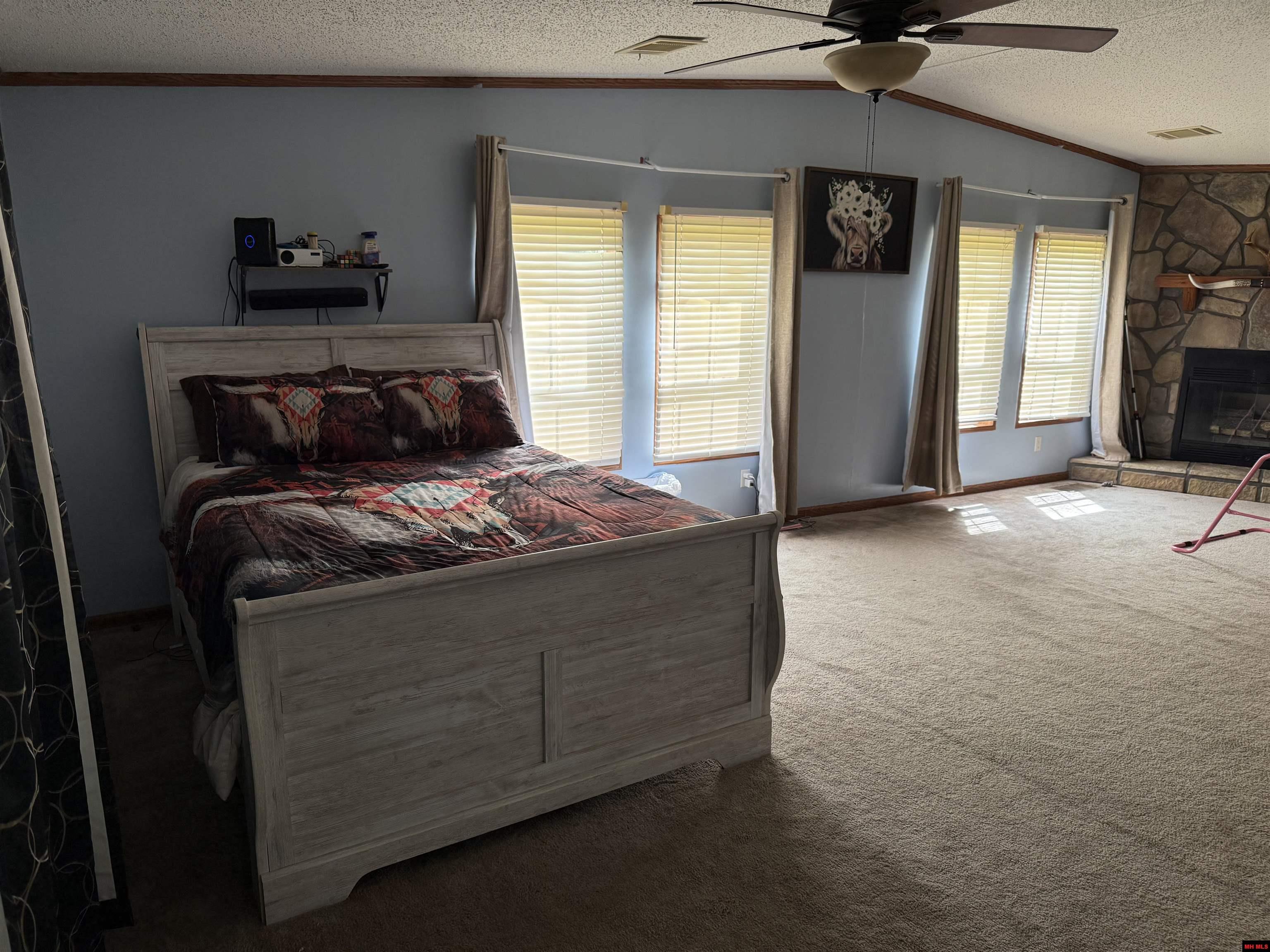 631 CR 853 Green Forest, AR 72638