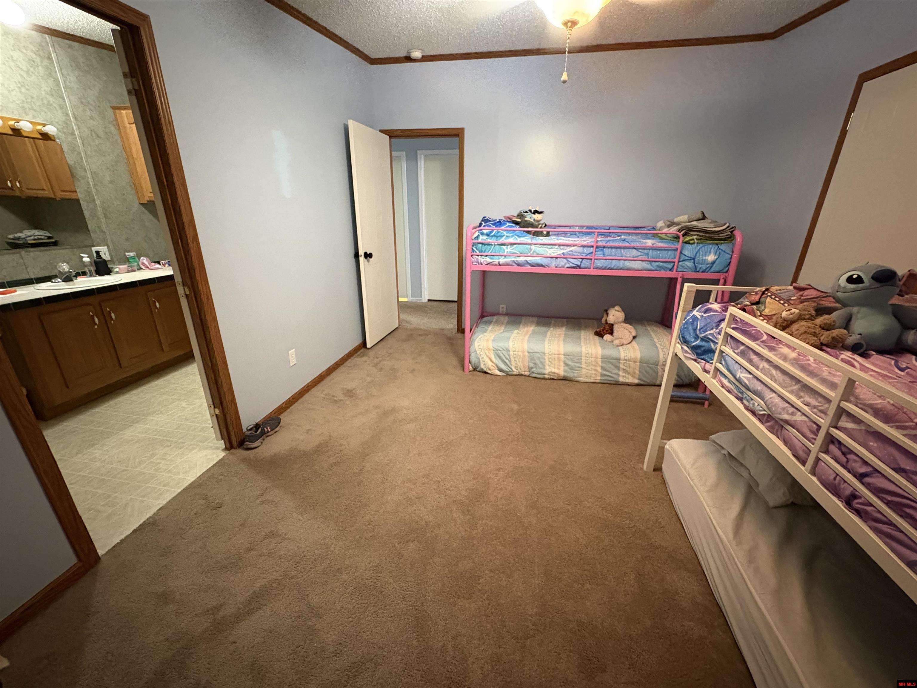 631 CR 853 Green Forest, AR 72638