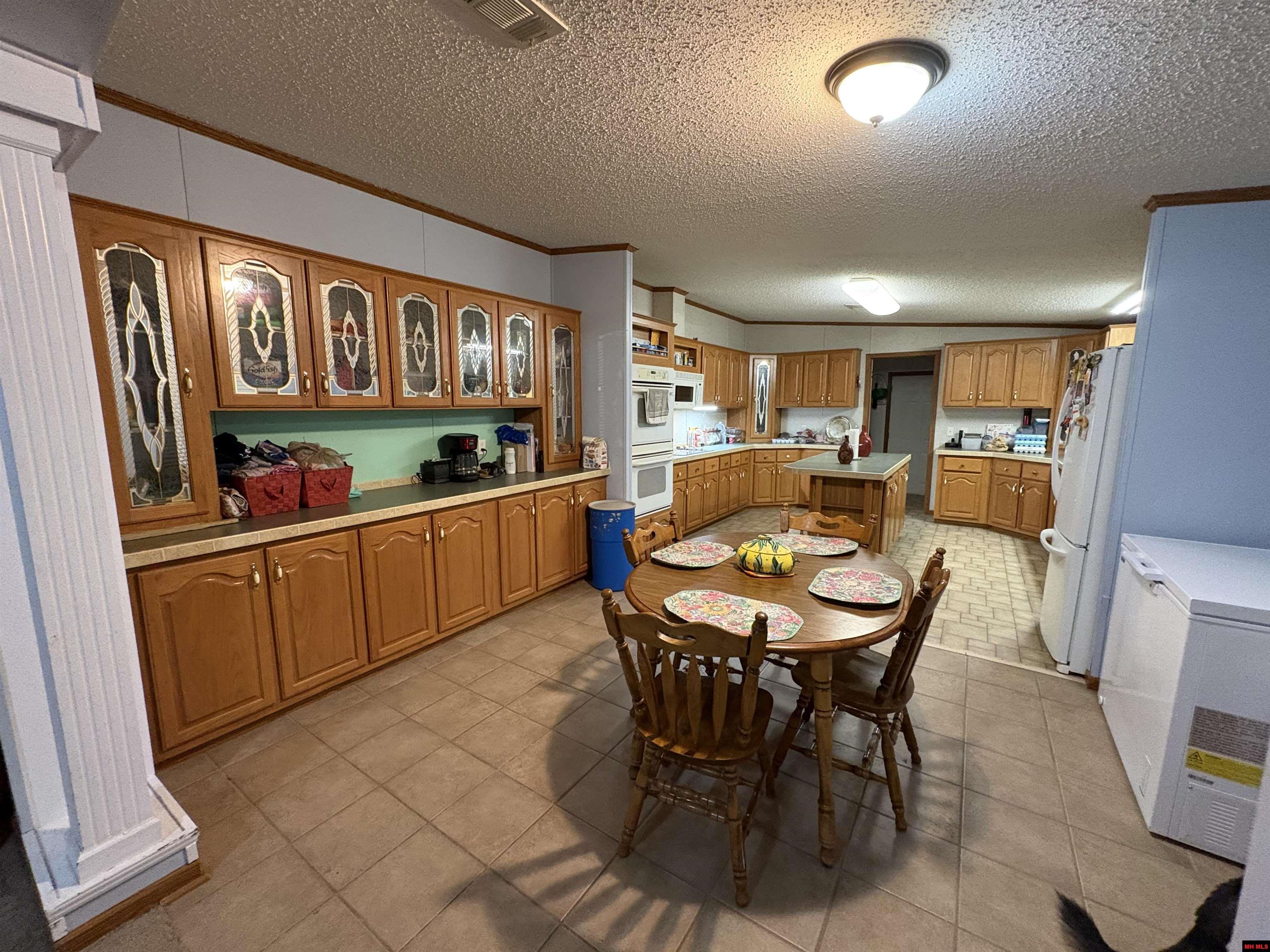 631 CR 853 Green Forest, AR 72638
