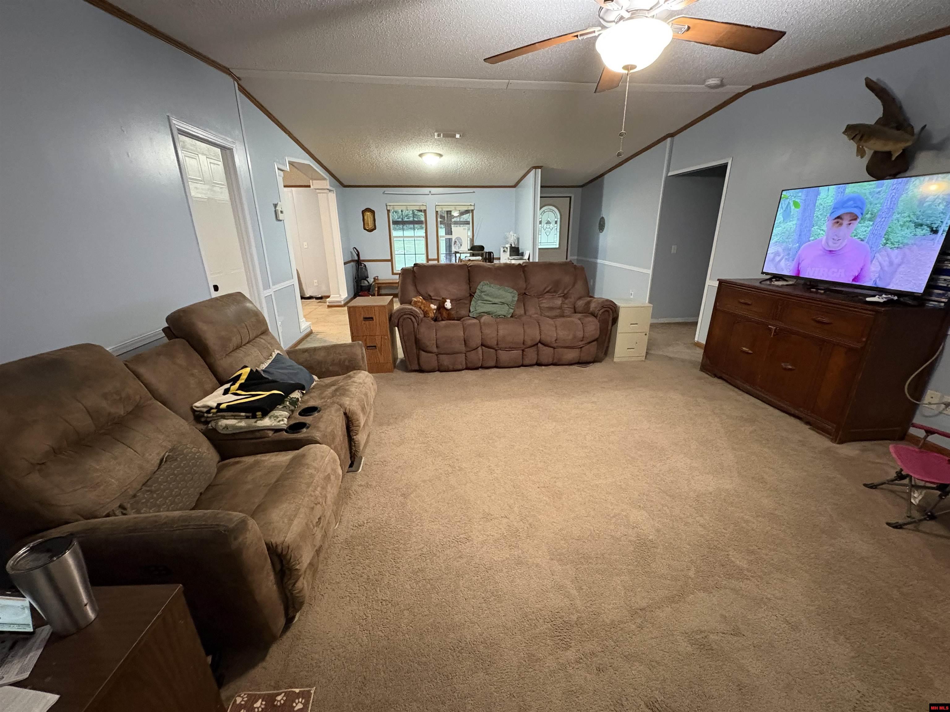 631 CR 853 Green Forest, AR 72638