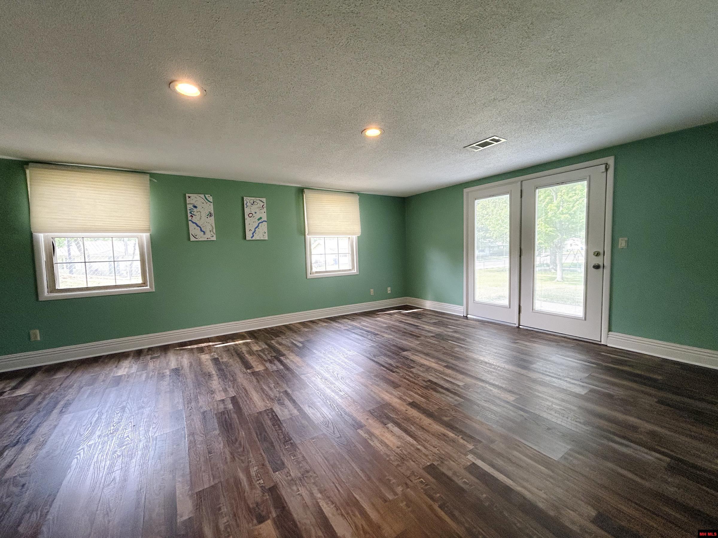 835 E 1ST STREET Mountain Home, AR 72653