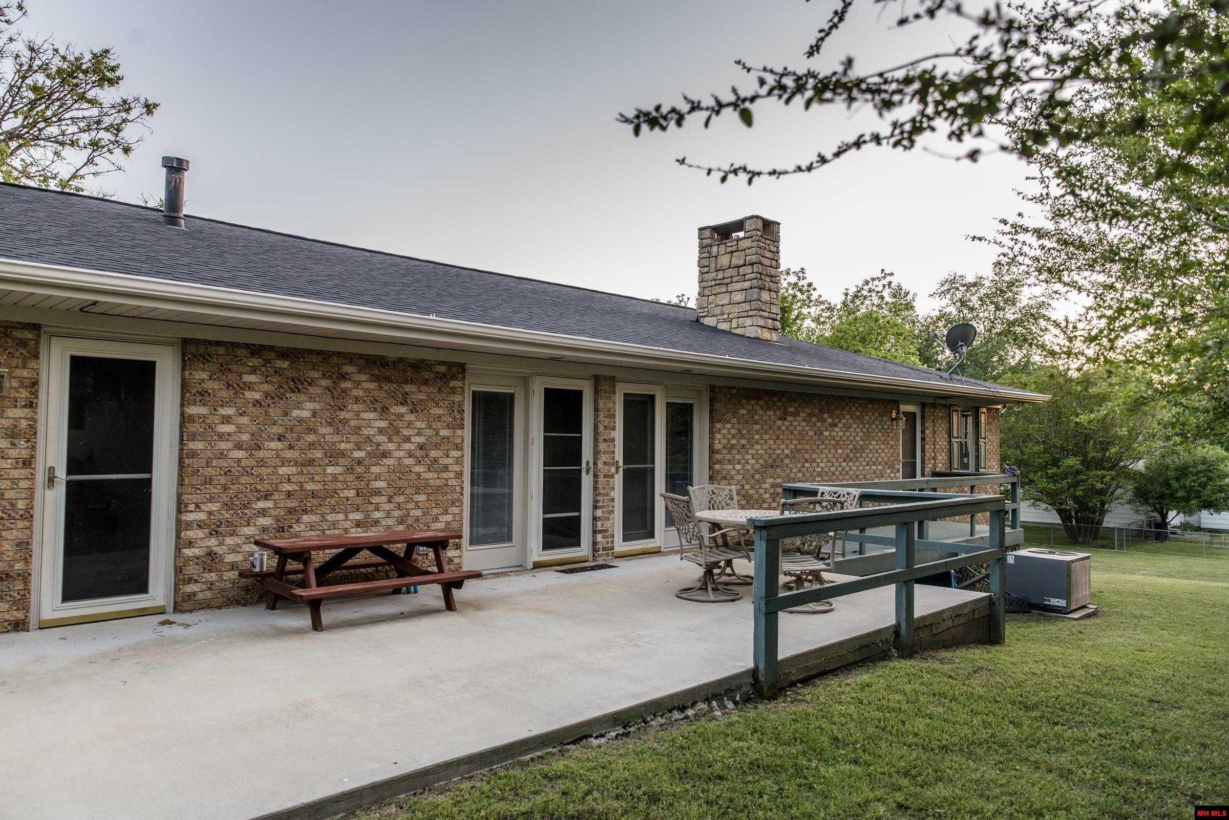 835 E 1ST STREET Mountain Home, AR 72653