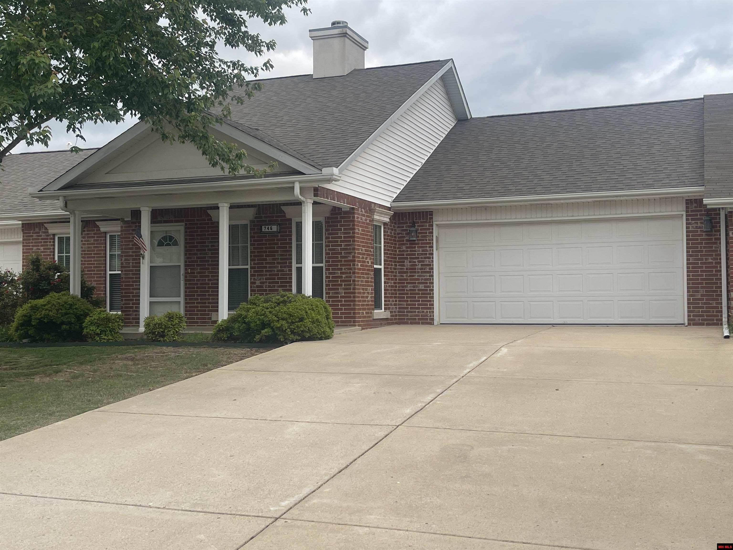 746 EMBASSY PARKWAY Mountain Home, AR 72653