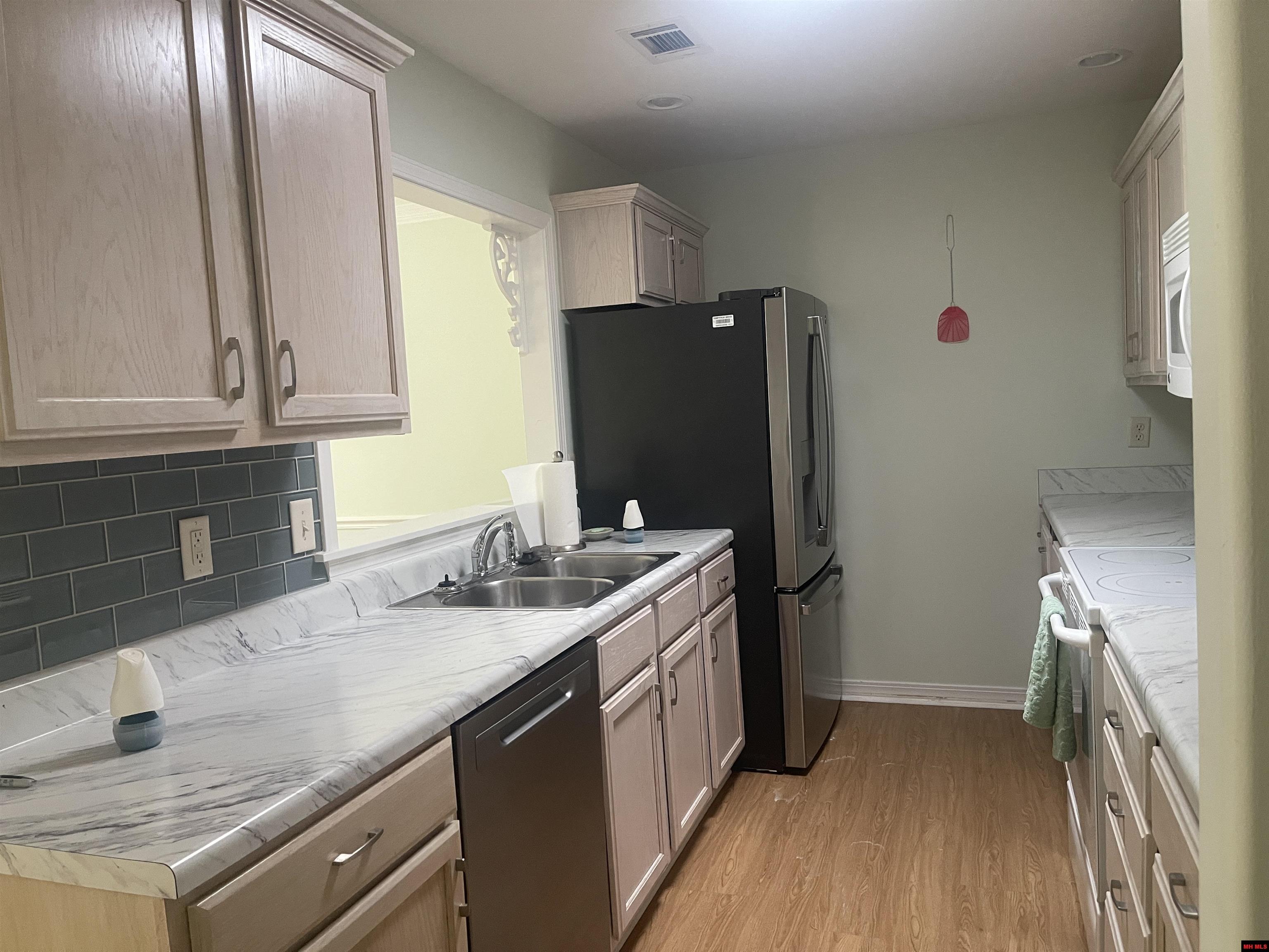 746 EMBASSY PARKWAY Mountain Home, AR 72653