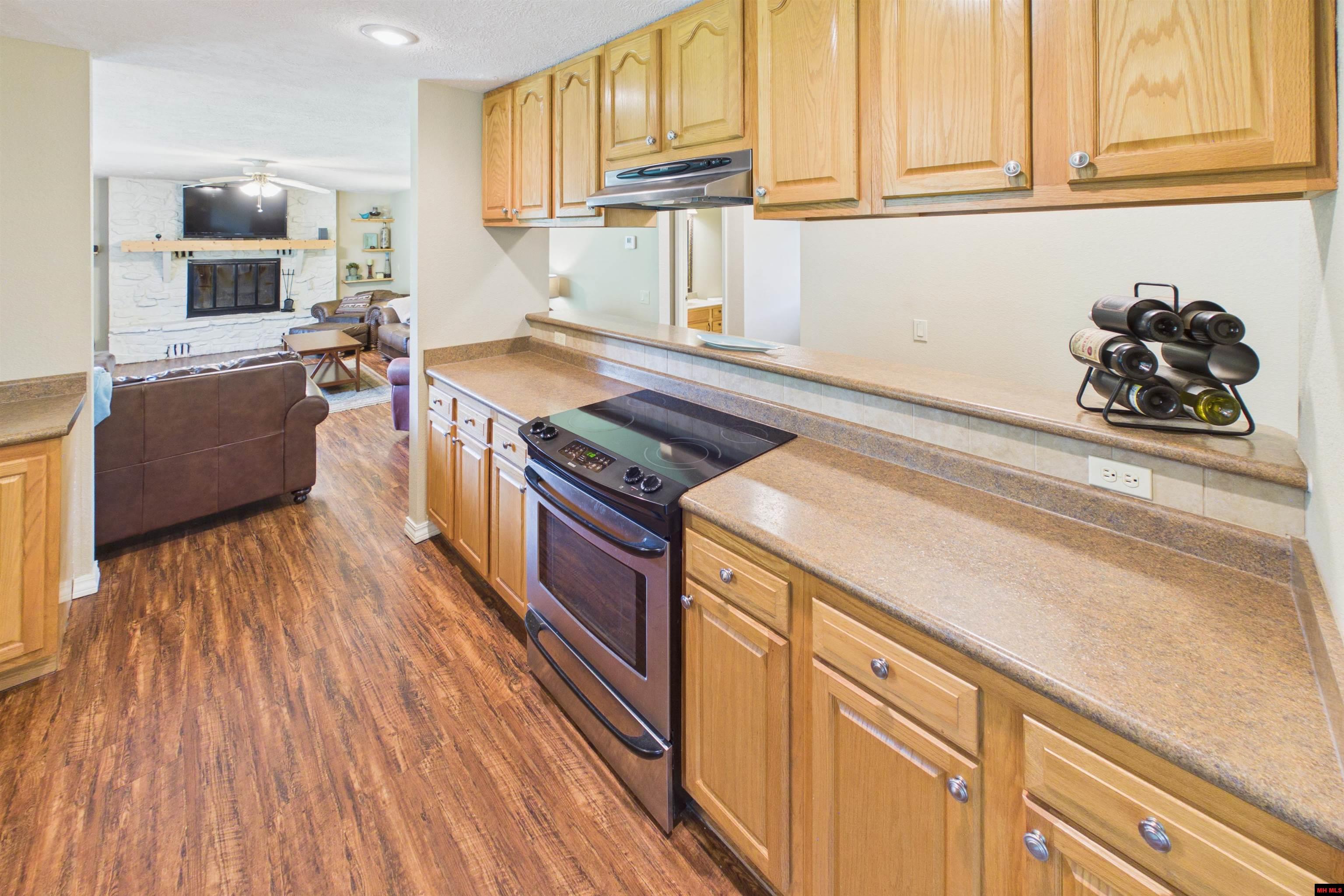 2796 RIVERVIEW DRIVE Norfork, AR 72658