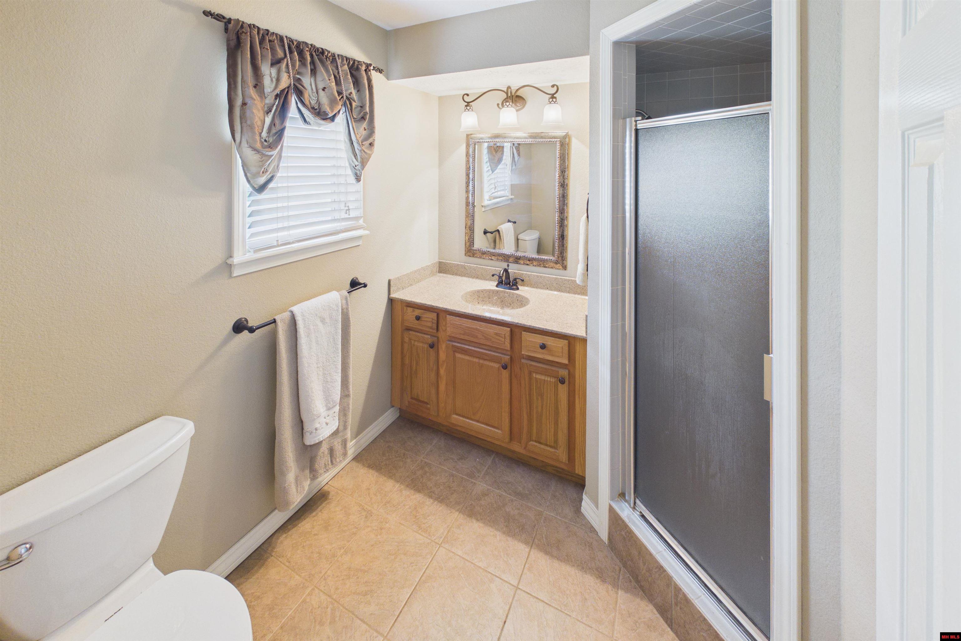 2796 RIVERVIEW DRIVE Norfork, AR 72658