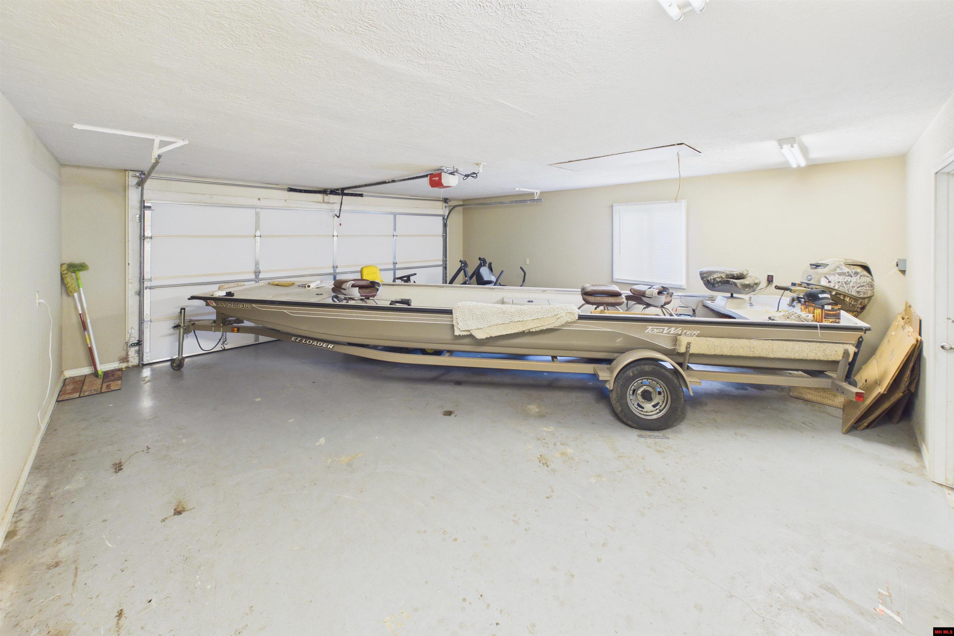 2796 RIVERVIEW DRIVE Norfork, AR 72658