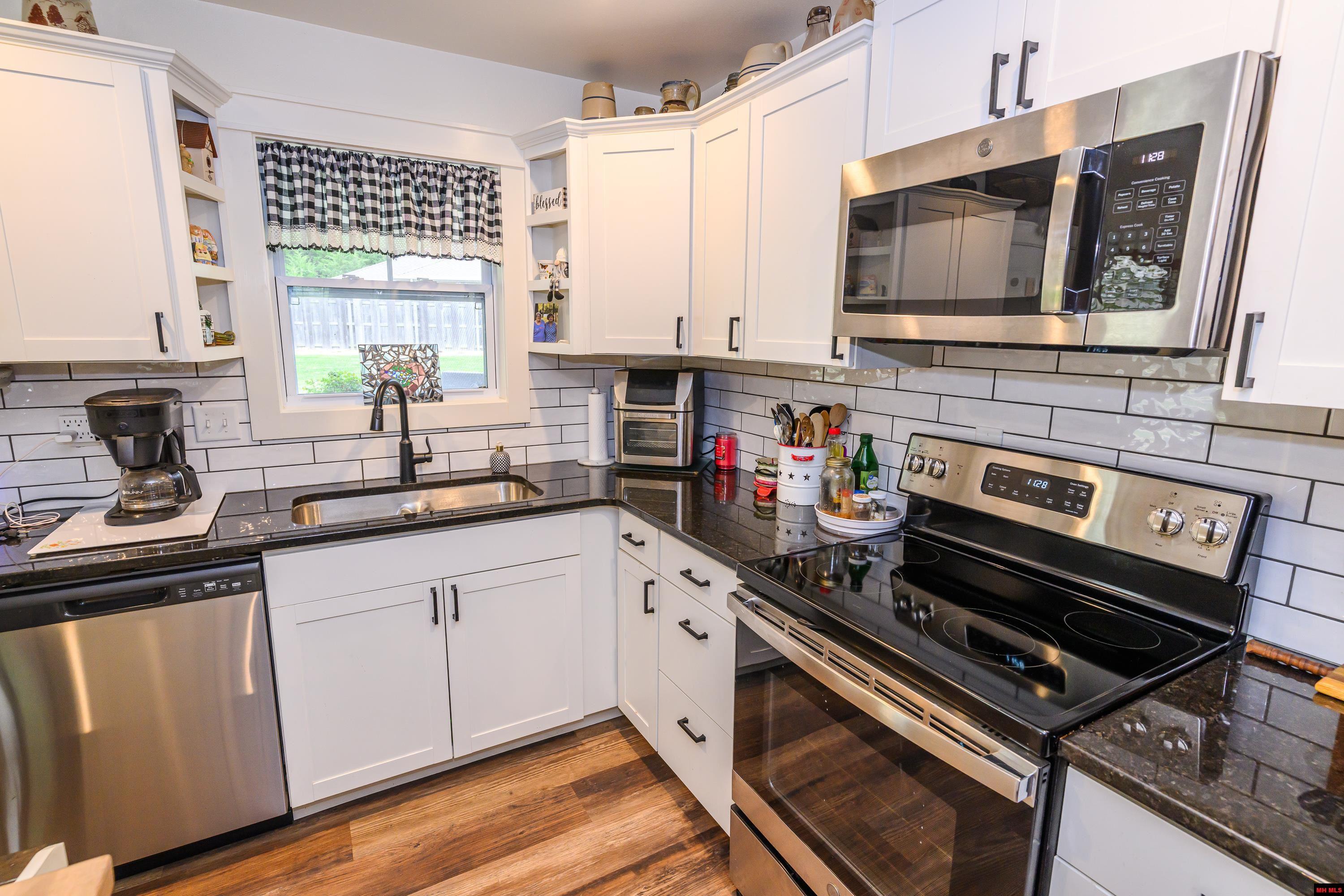 126 WINTERVIEW Bull Shoals, AR