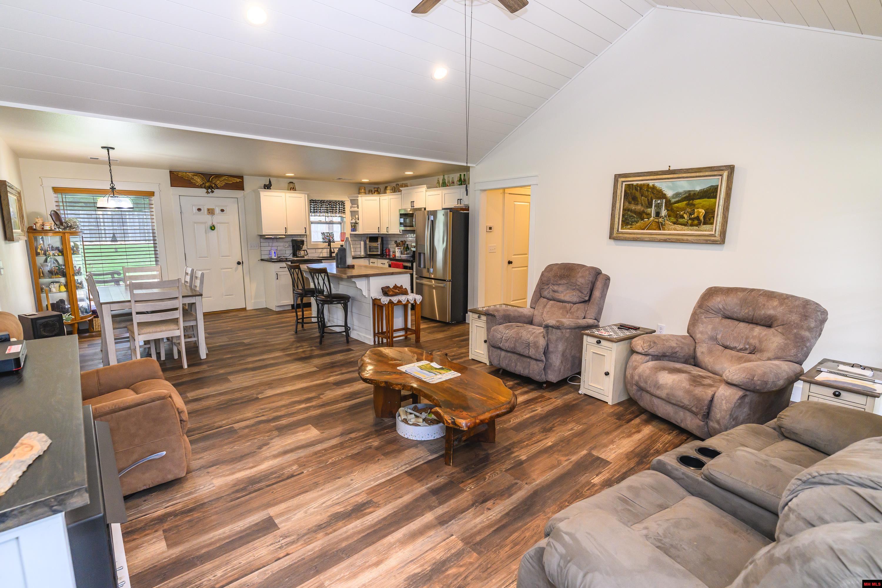 126 WINTERVIEW Bull Shoals, AR