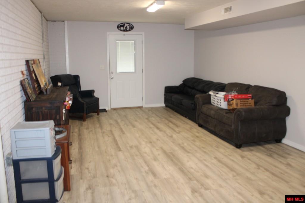 9294 Sugar Road