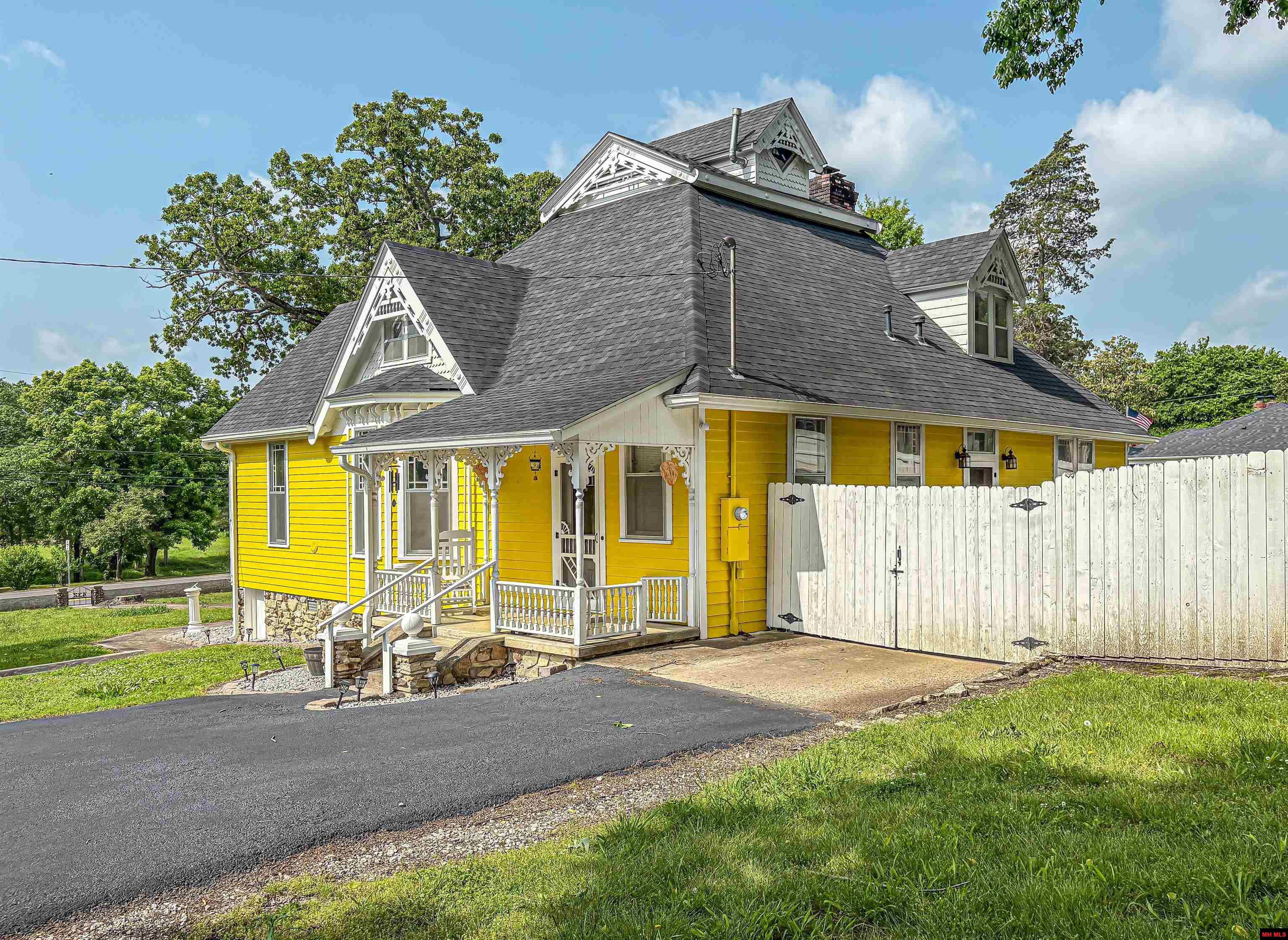 432 HWY 62 EAST Yellville, AR 72687