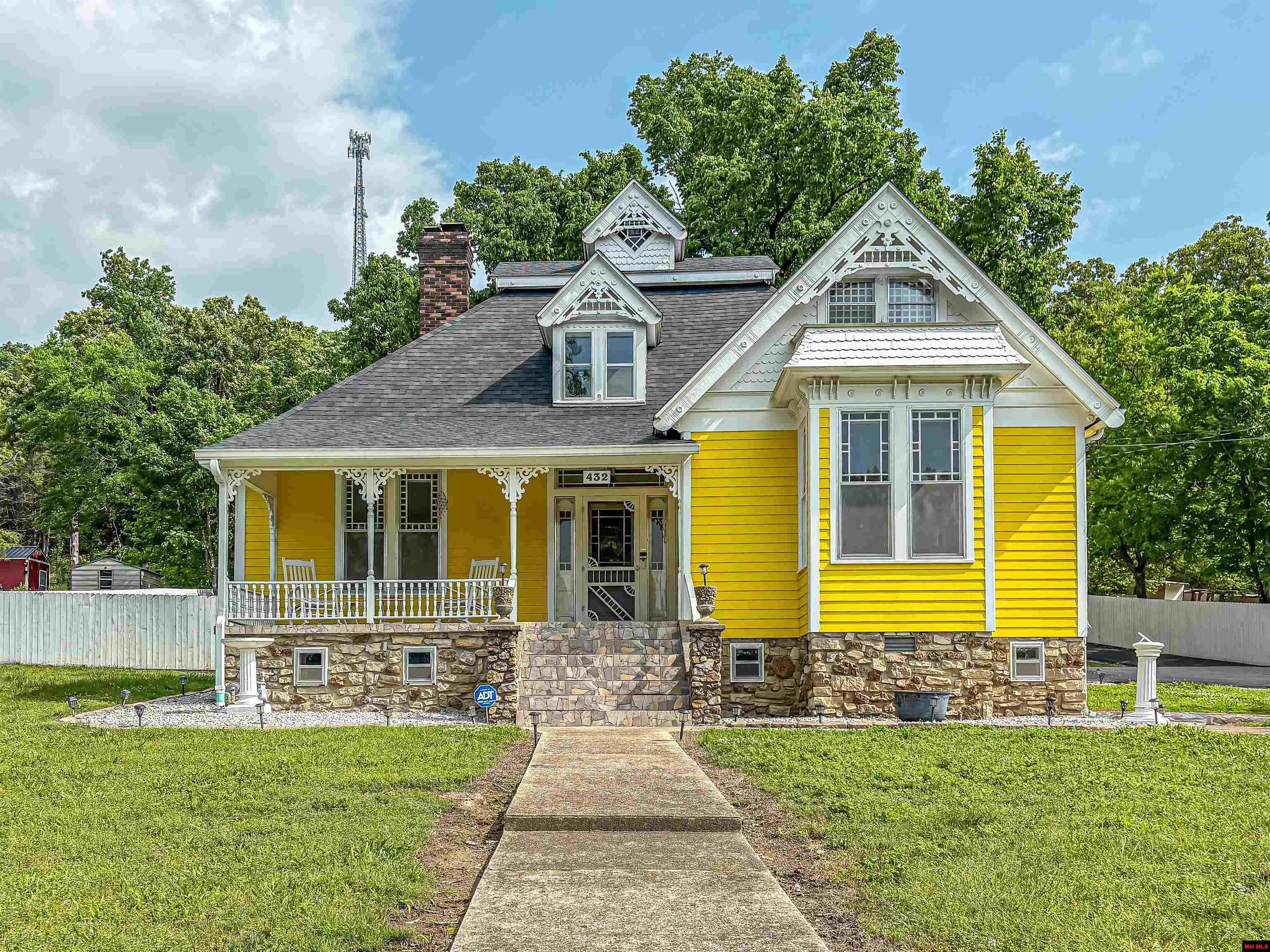 432 HWY 62 EAST Yellville, AR 72687