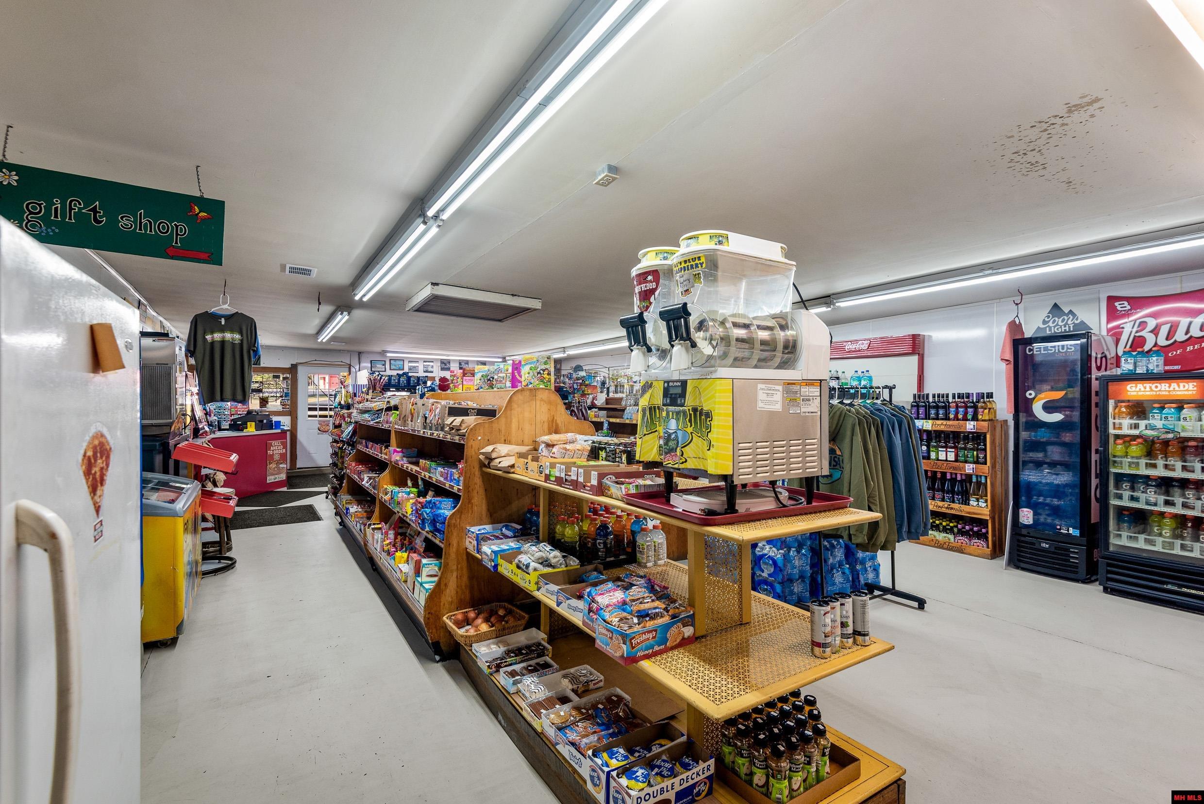 10842 HWY 5 SOUTH Salesville, AR