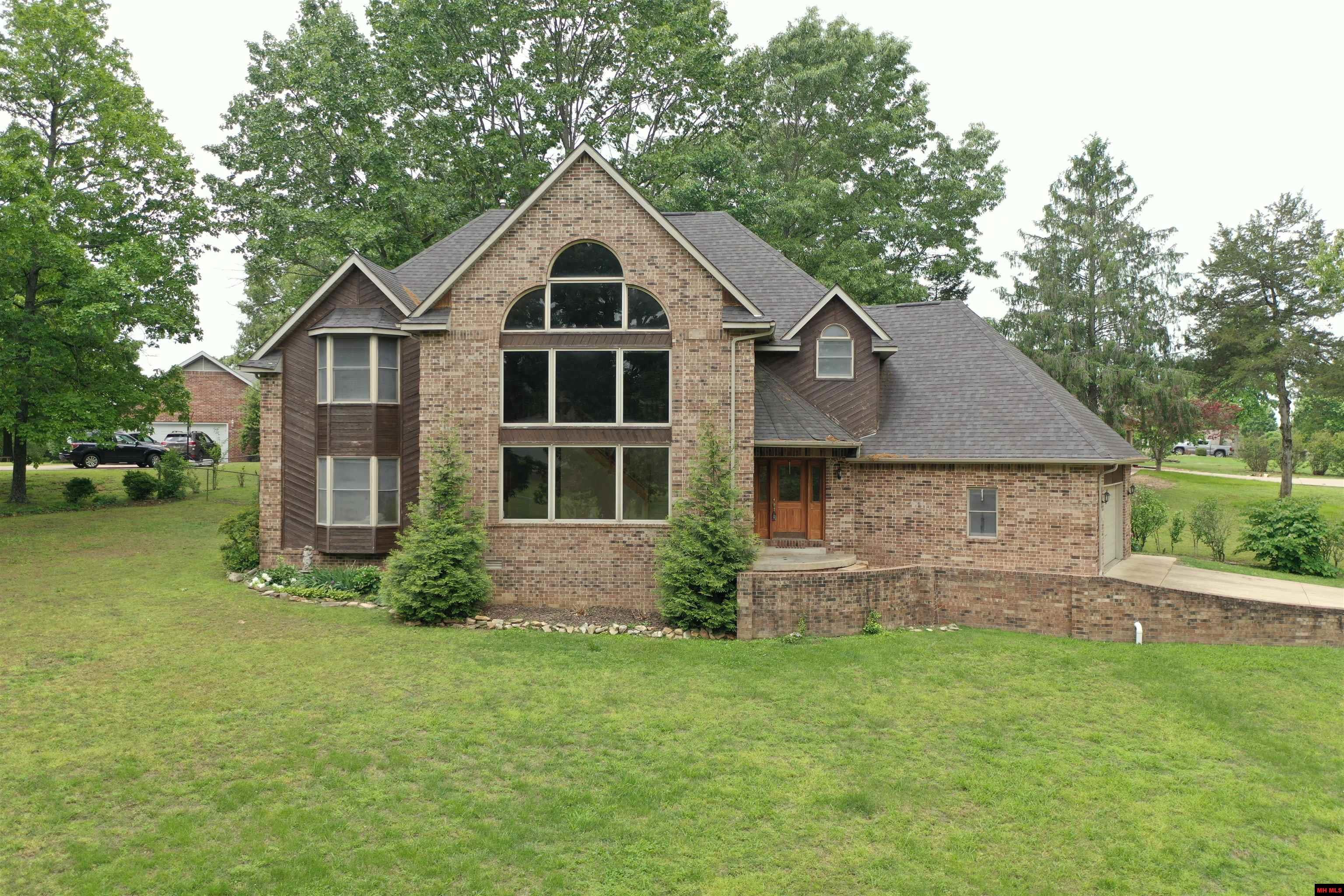 82 Northpointe Drive
