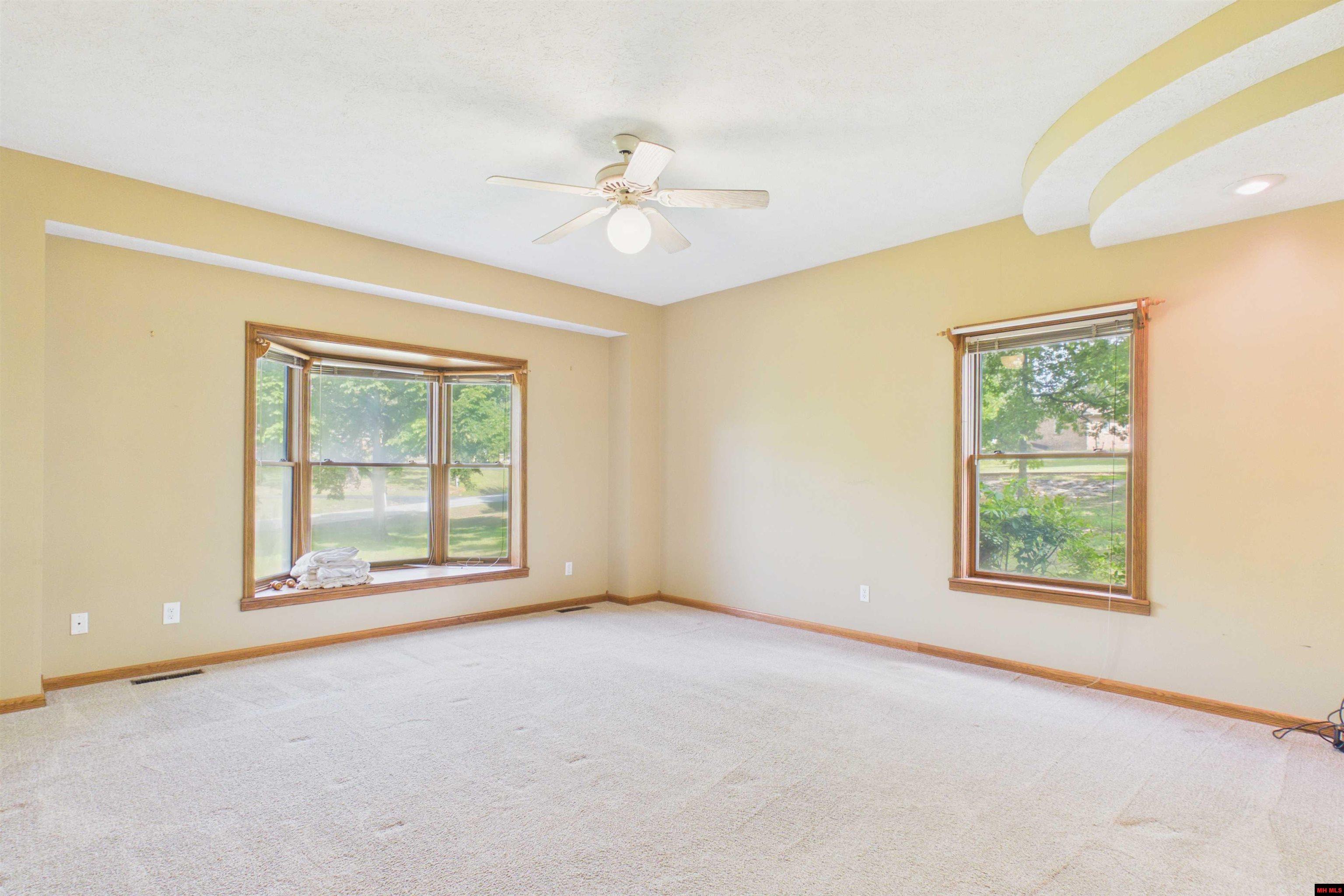 82 Northpointe Drive