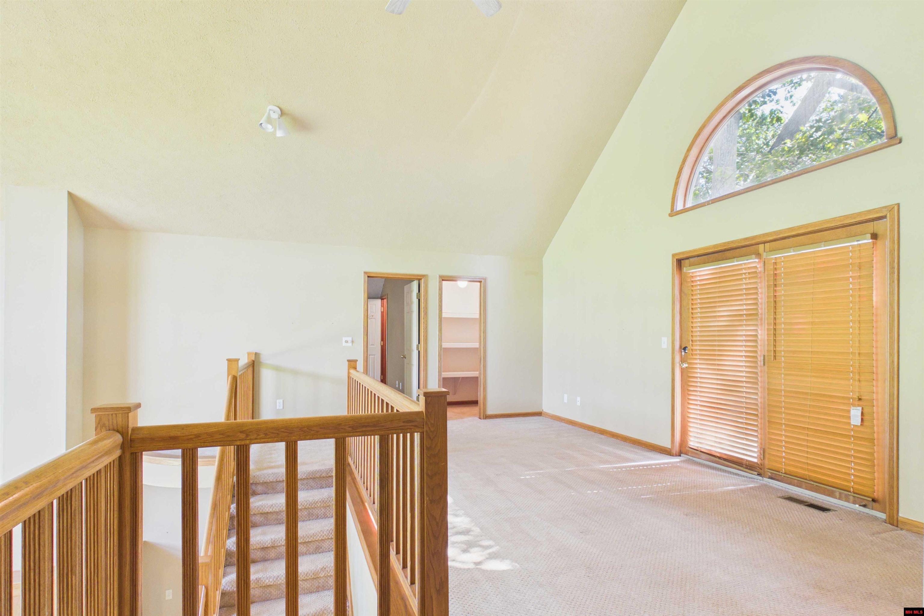 82 Northpointe Drive