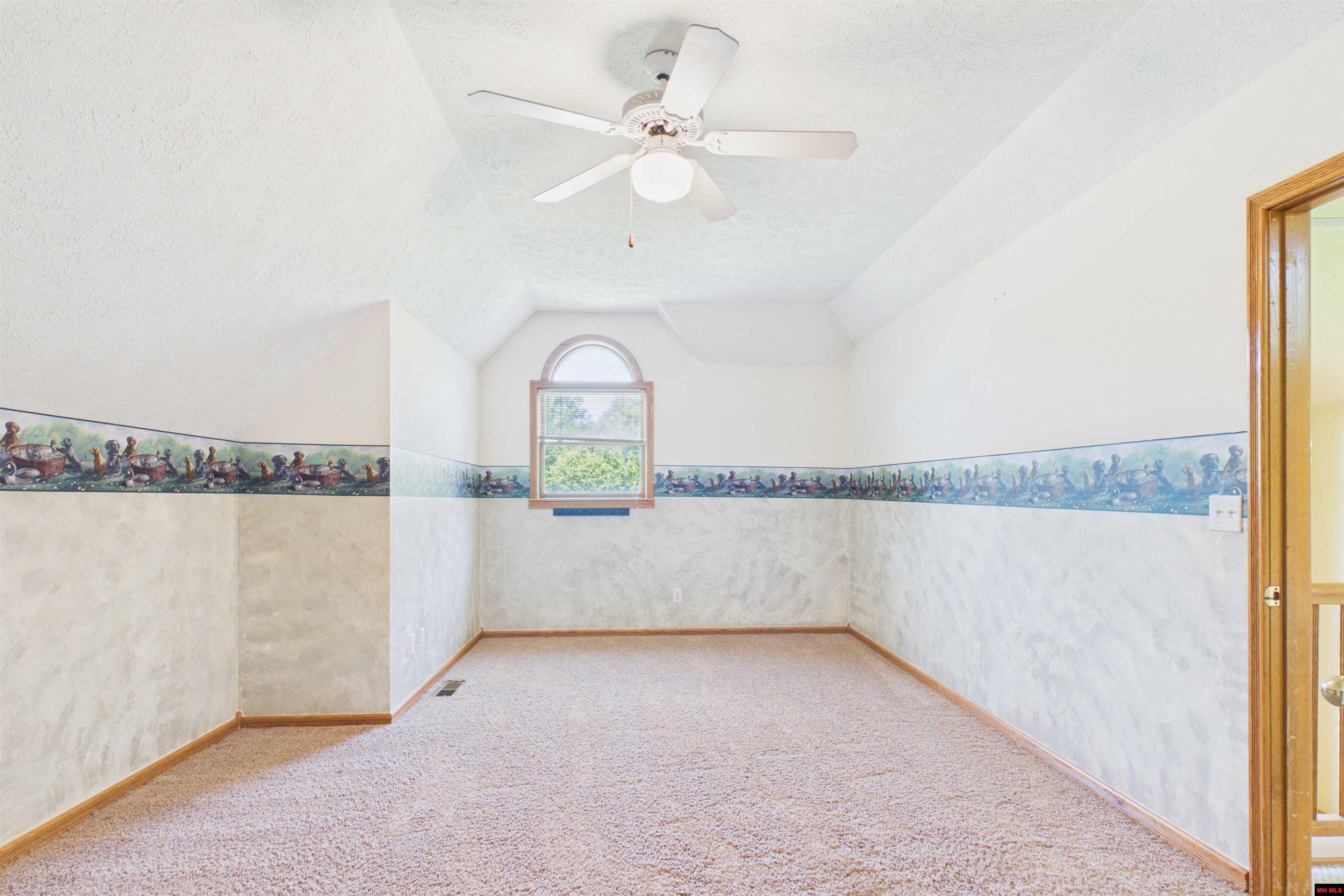 82 Northpointe Drive