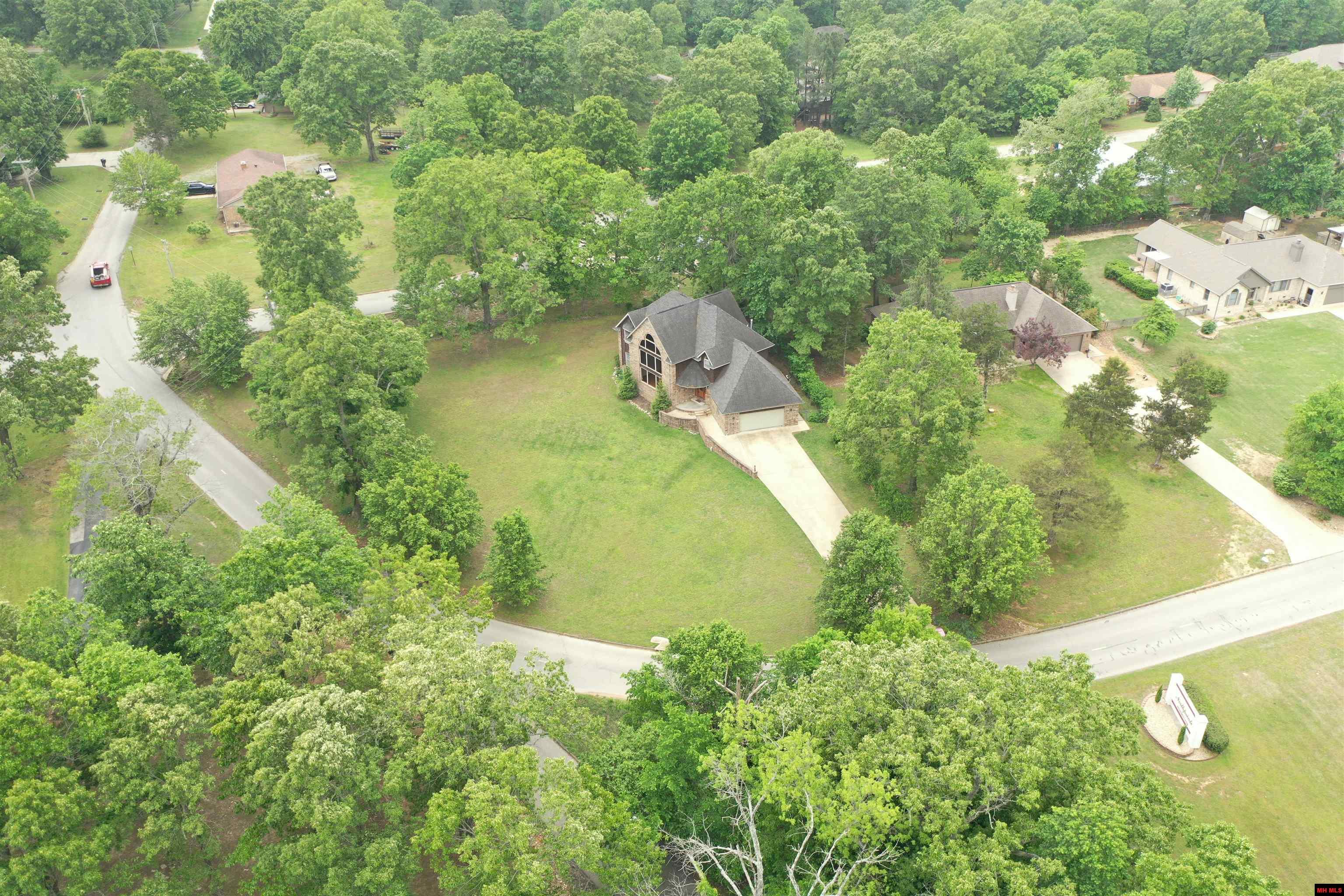 82 Northpointe Drive