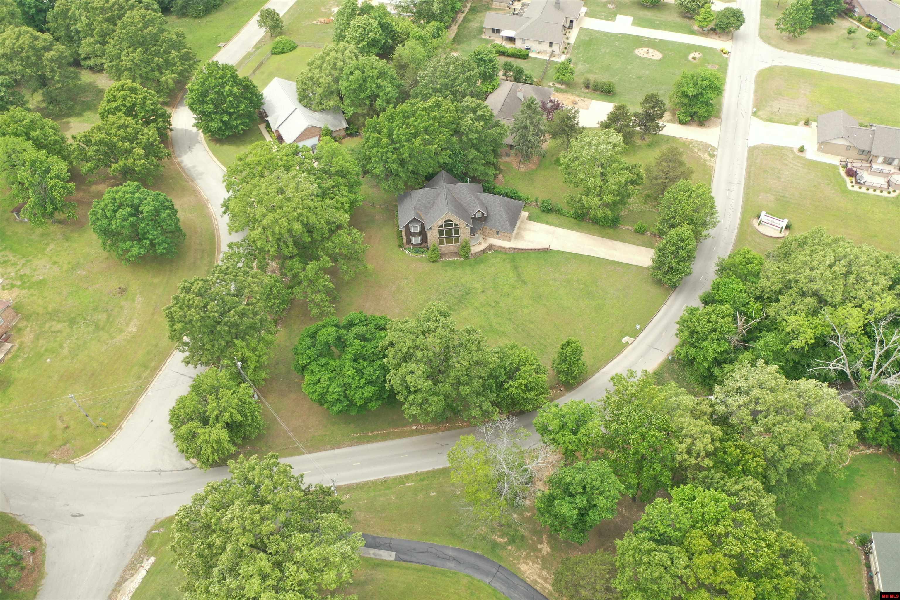 82 Northpointe Drive