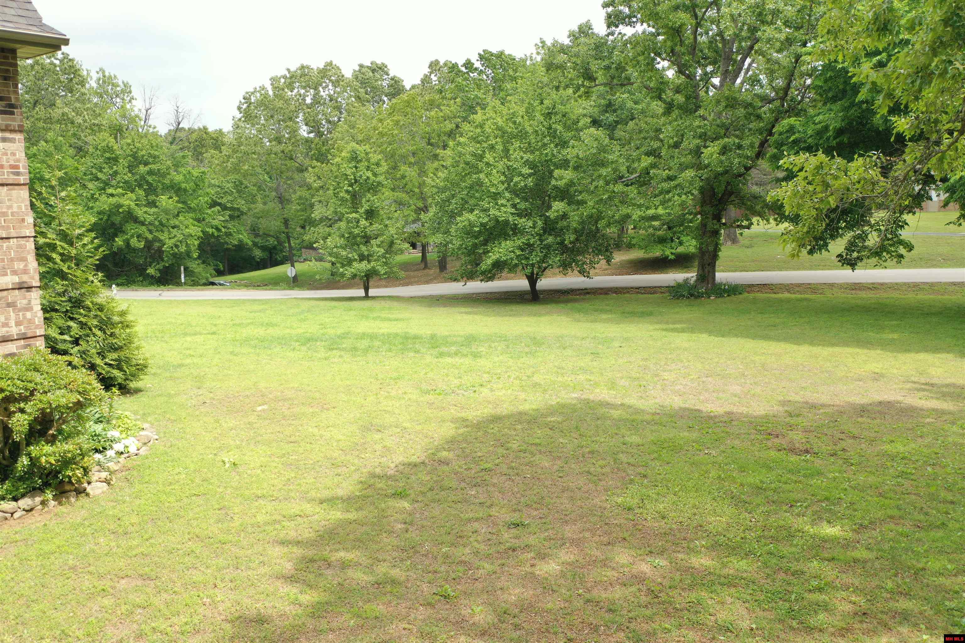 82 Northpointe Drive
