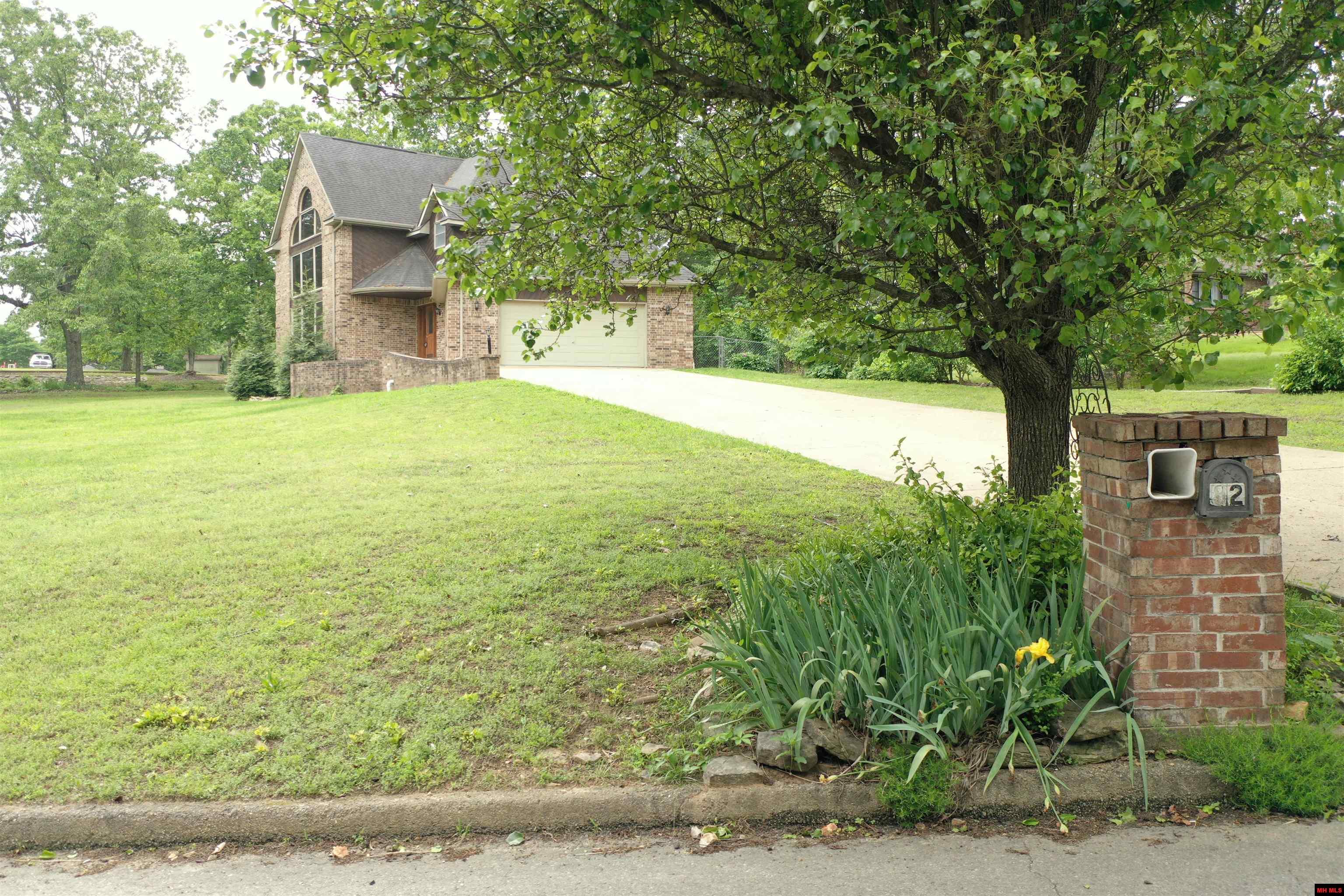82 Northpointe Drive