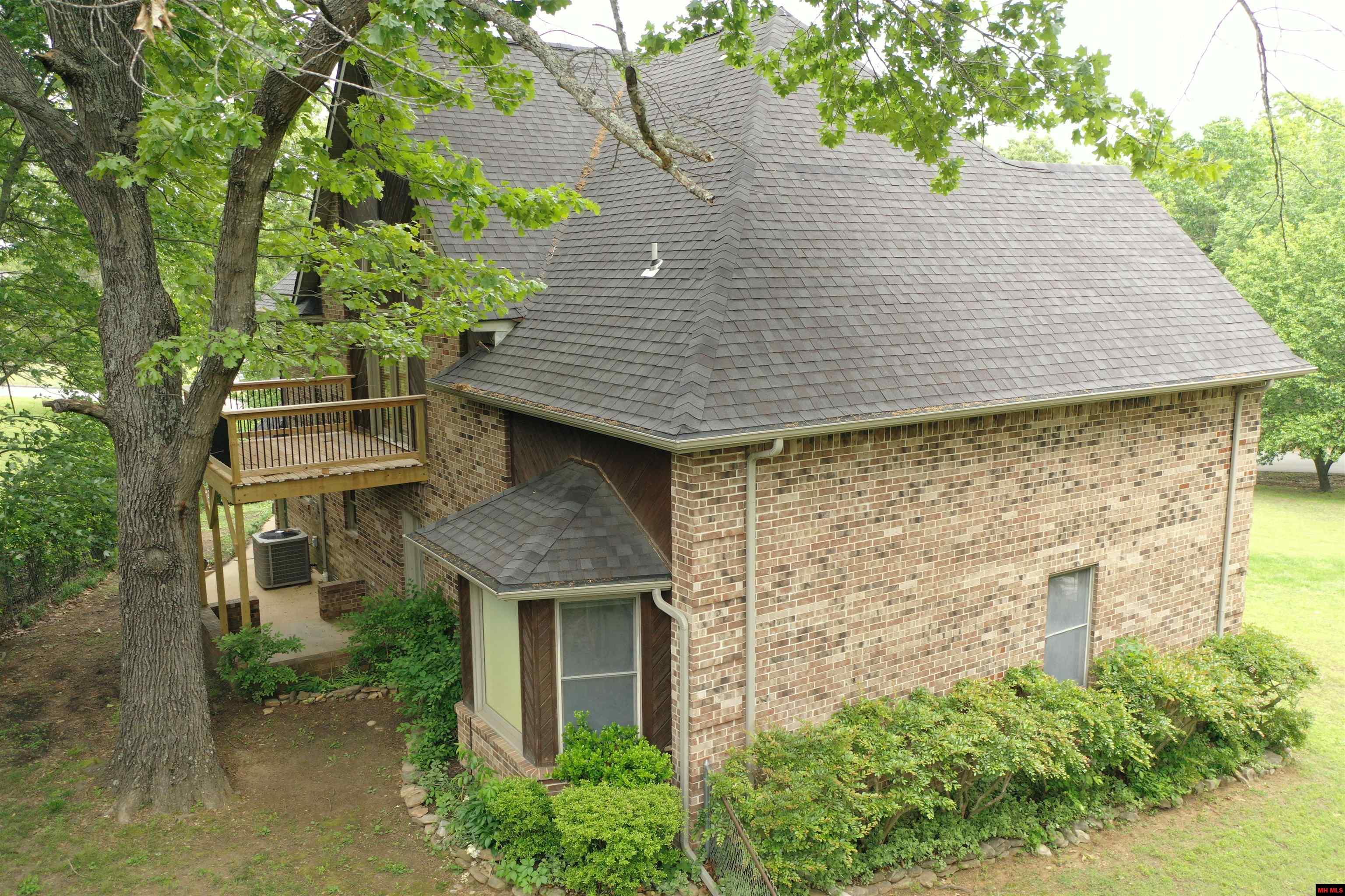 82 Northpointe Drive