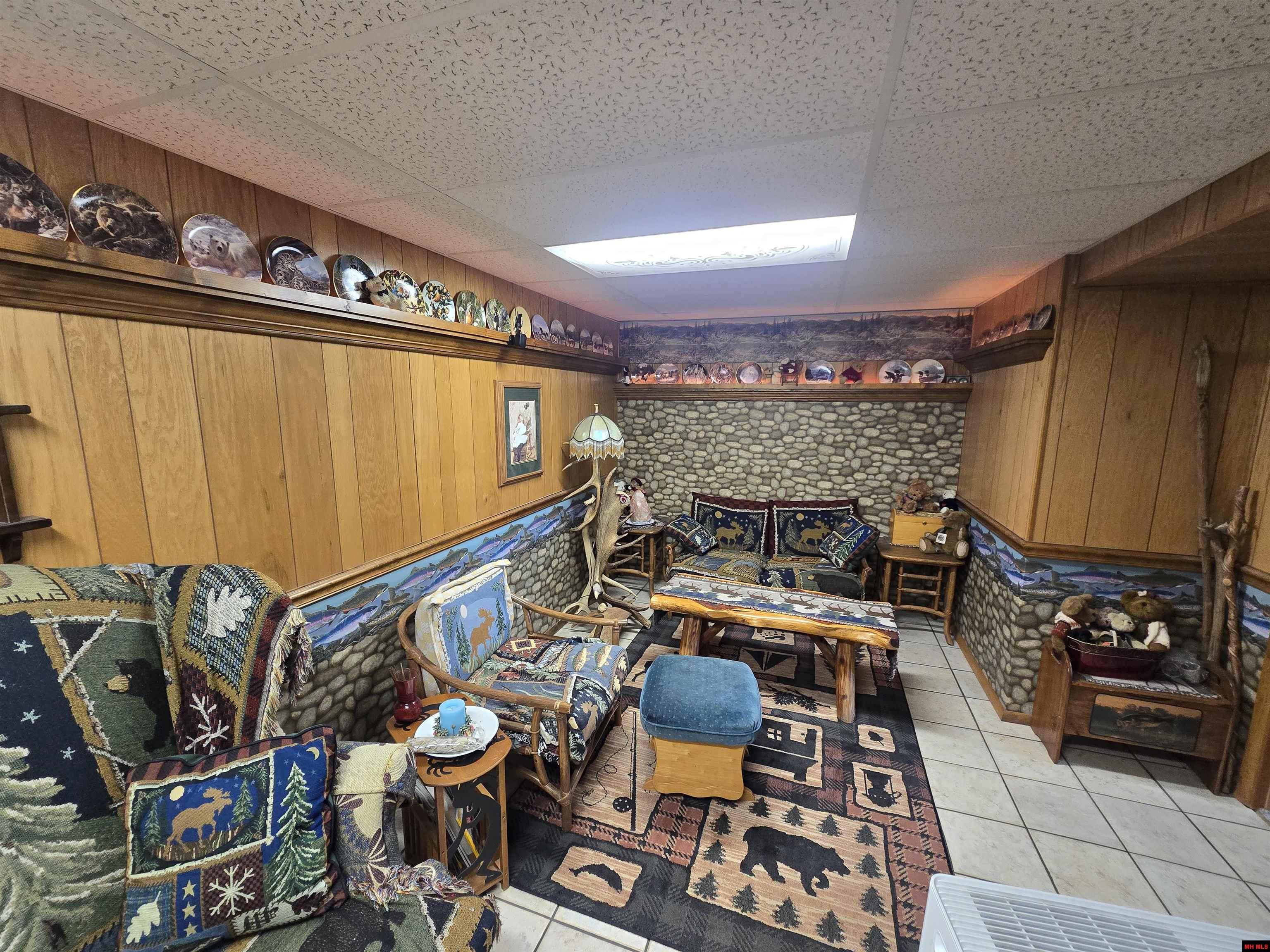 1535 MC 142 Oakland, AR 72661