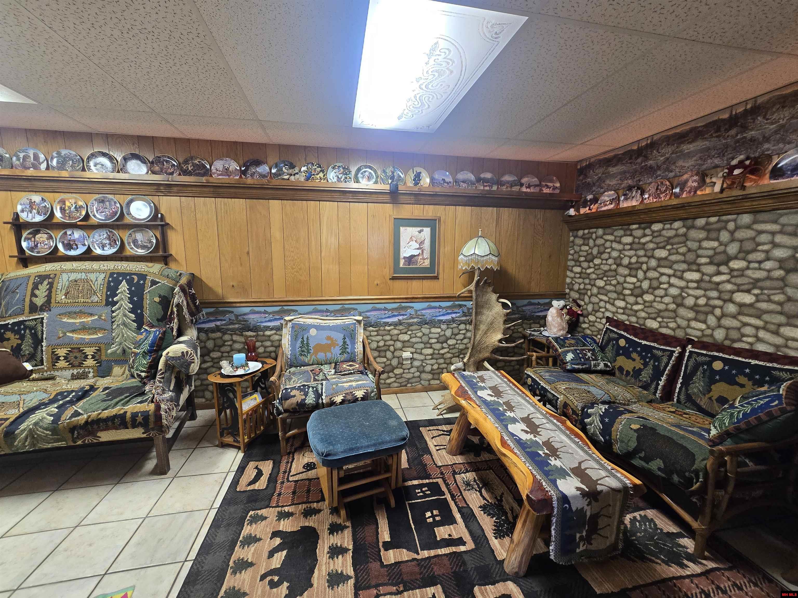 1535 MC 142 Oakland, AR 72661