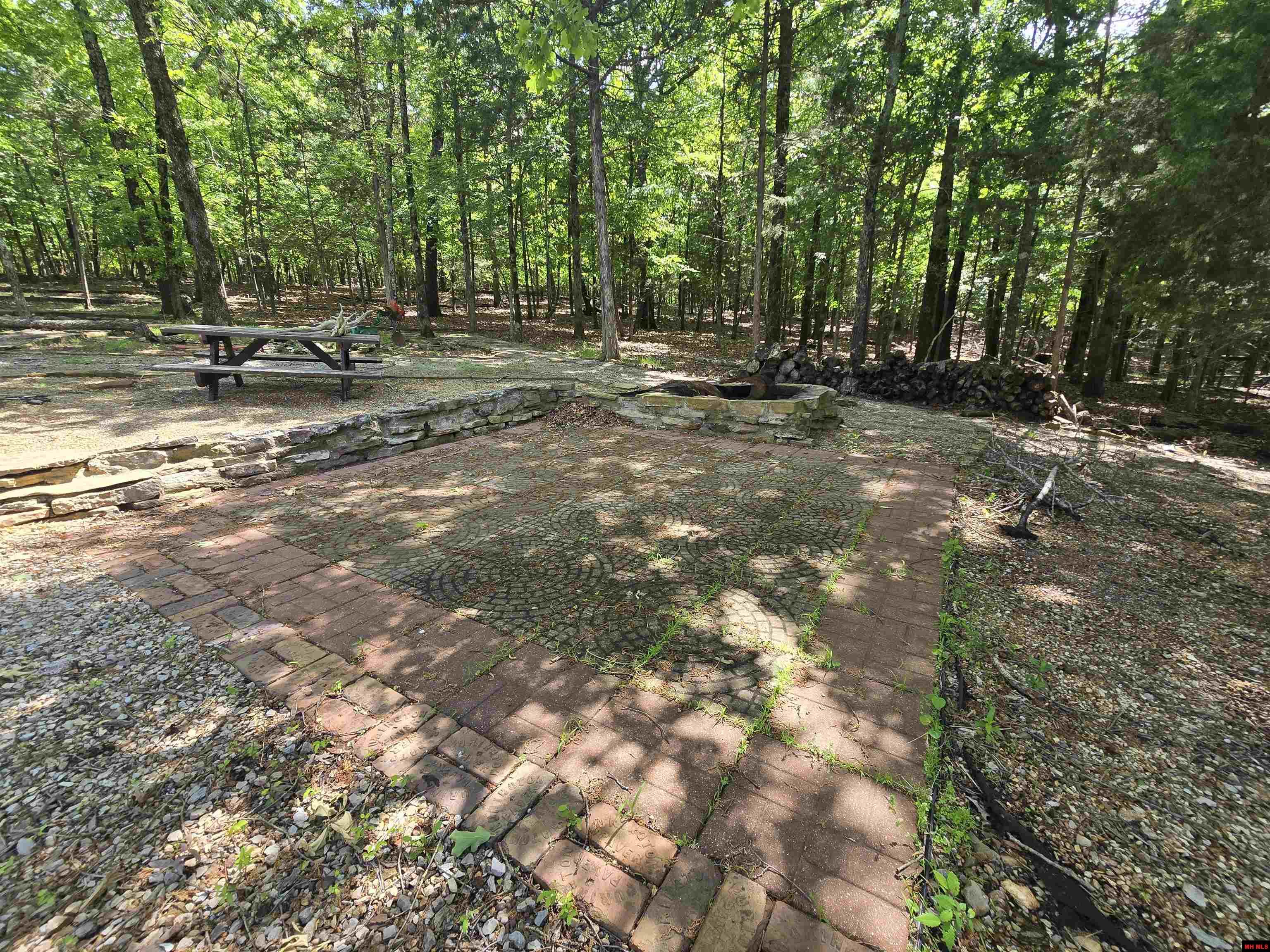 1535 MC 142 Oakland, AR 72661
