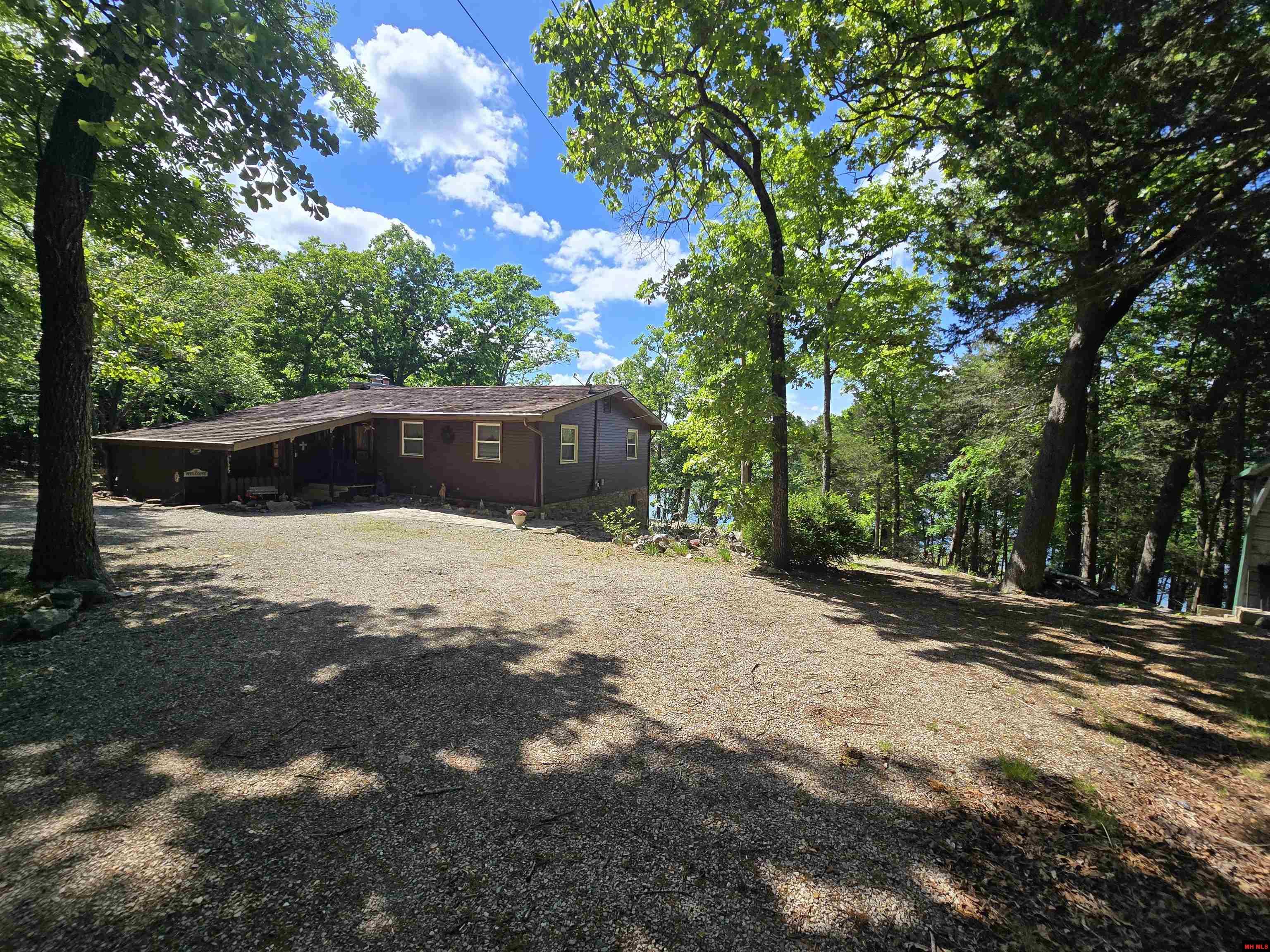 1535 MC 142 Oakland, AR 72661